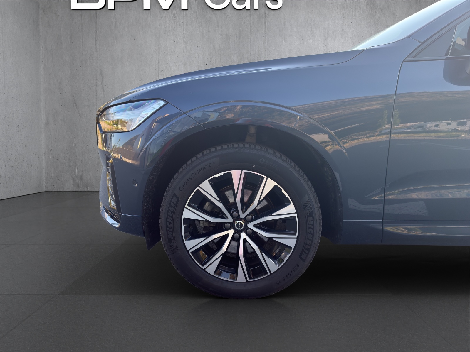 Image VOLVO XC60 XC60 B5 Benzin Mild Hybrid AWD Plus Dark Geartronic