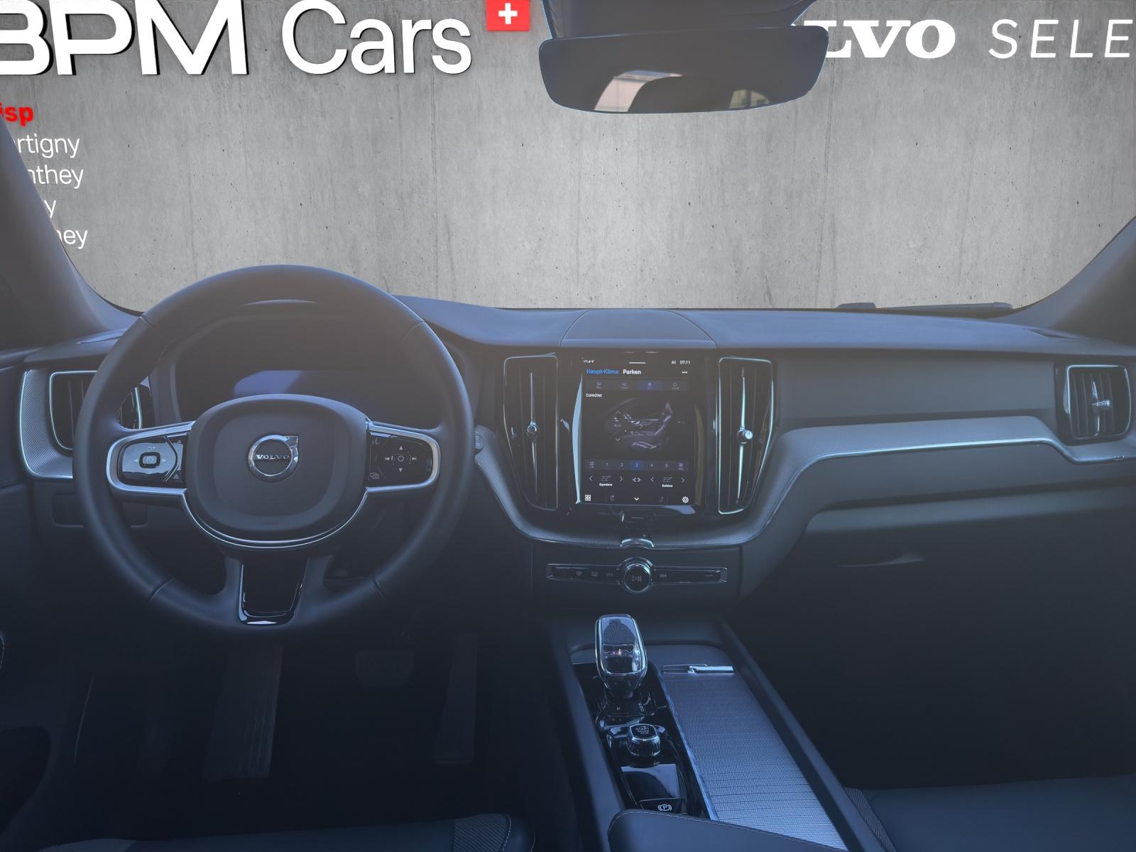 Image VOLVO XC60 XC60 B5 Benzin Mild Hybrid AWD Plus Dark Geartronic