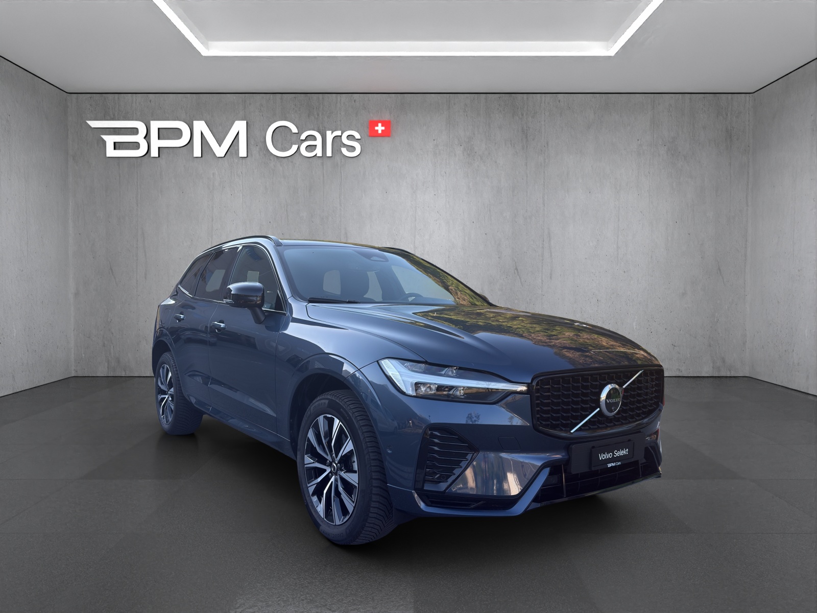 VOLVO XC60 B5 Benzin Mild Hybrid AWD Plus Dark Geartronic-image-5
