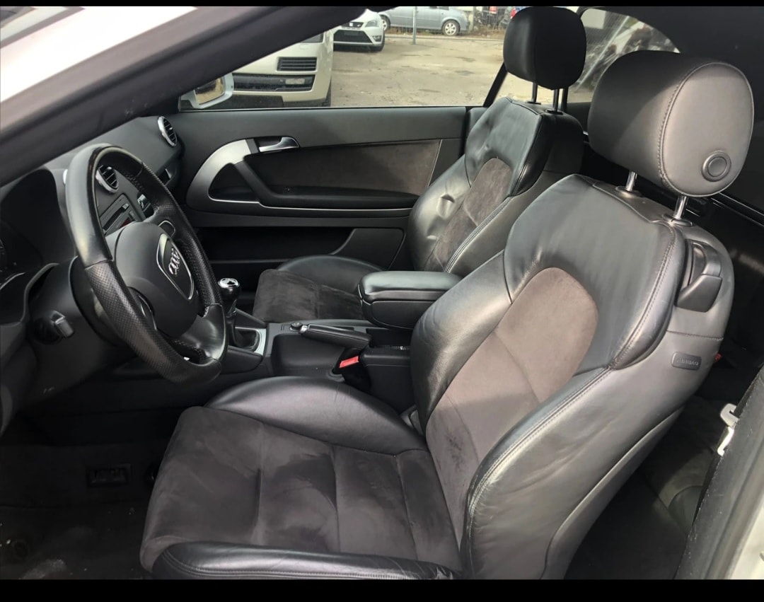 AUDI A3 Cabriolet 1.8 TFSI Style-image-10