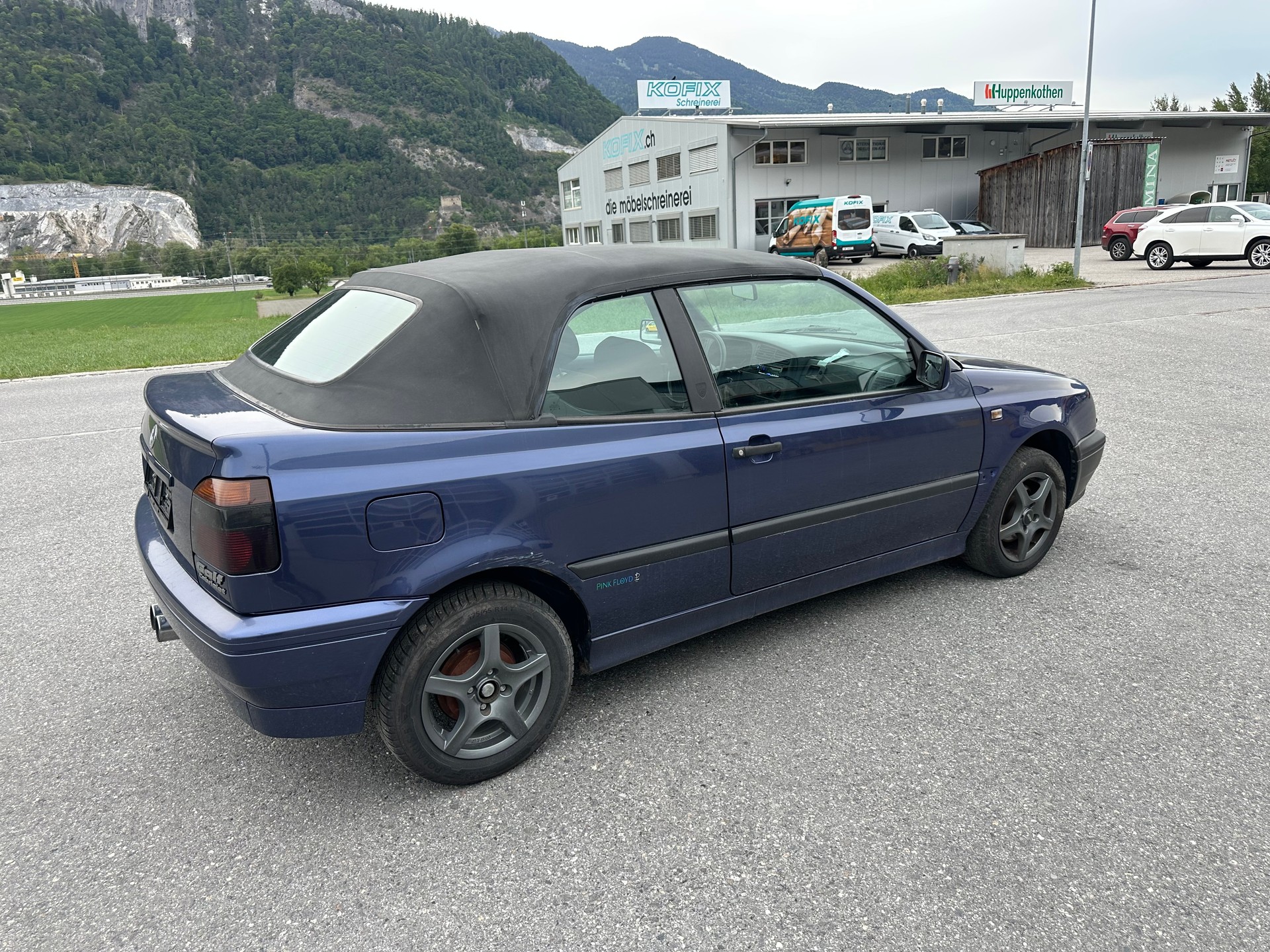 VW Golf Cabriolet 2000 Pink Floyd-image-6