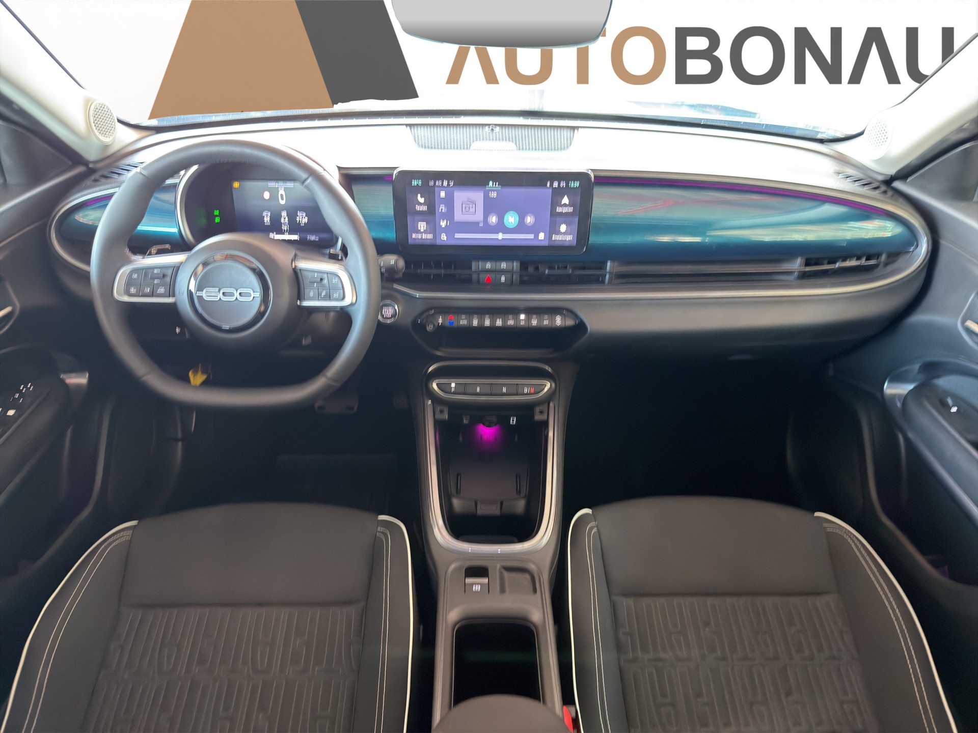 FIAT 600 1.2 Hybrid 145 Cult-image-11