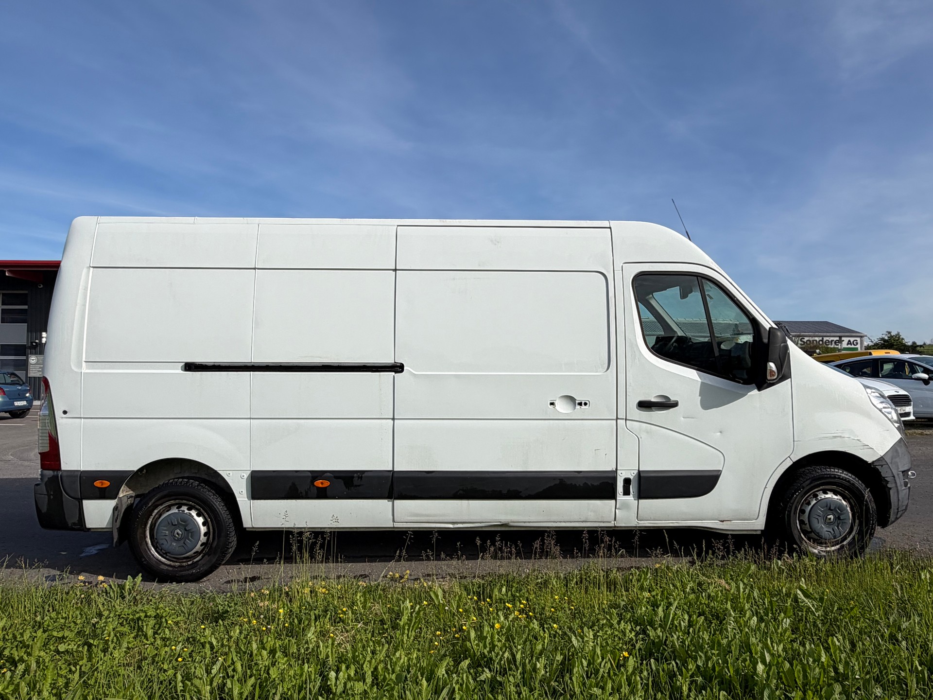 RENAULT Master T35 2.3dCi L3H2-image-1