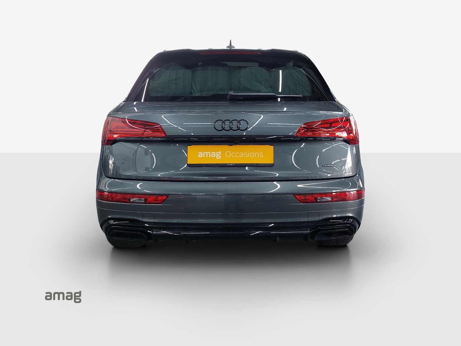 AUDI Q5 40 TDI Black Edition quattro S-tronic-image-3