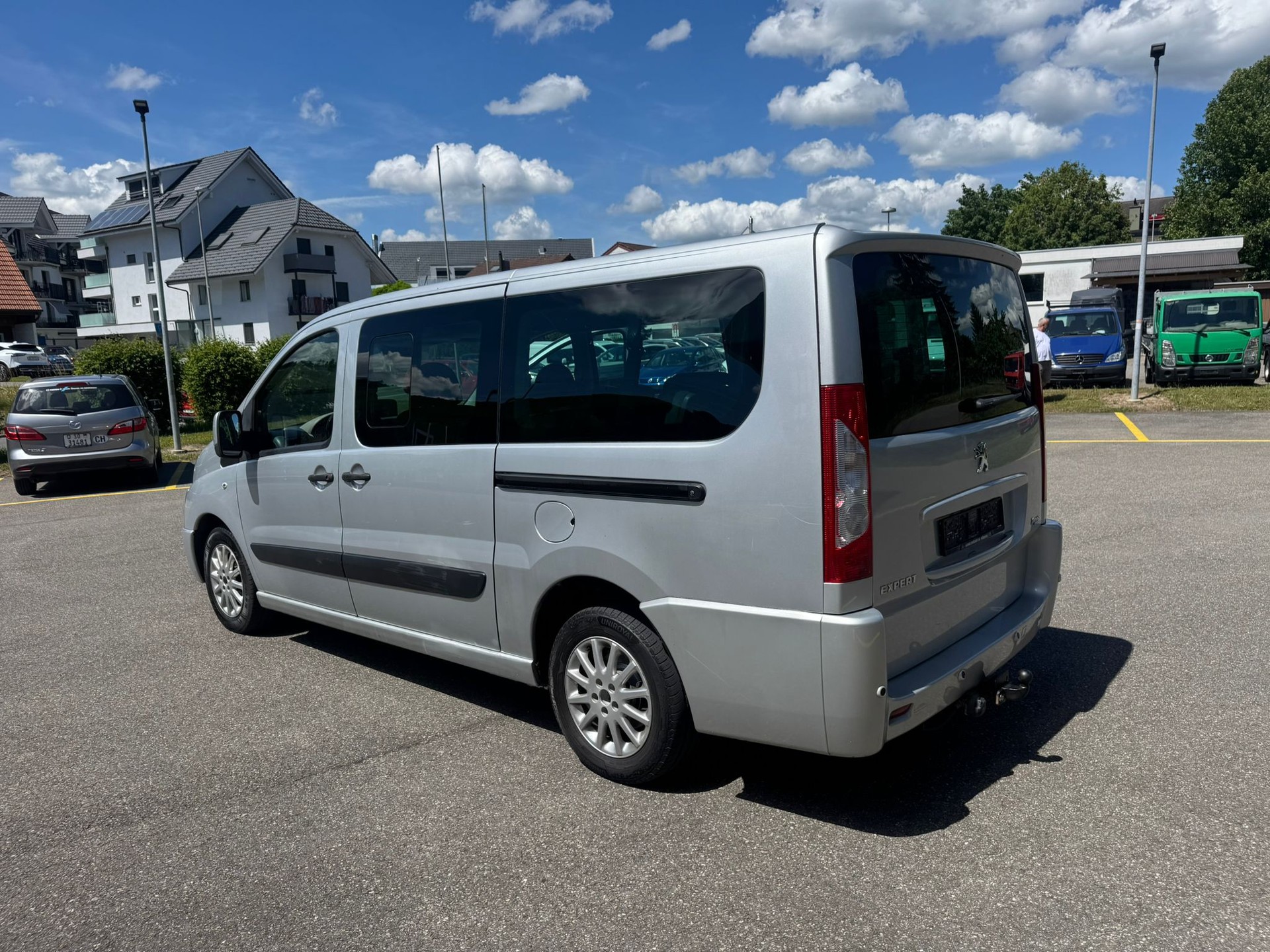 PEUGEOT EXPERT Tepee 2.0 HDi Allure L2-image-3