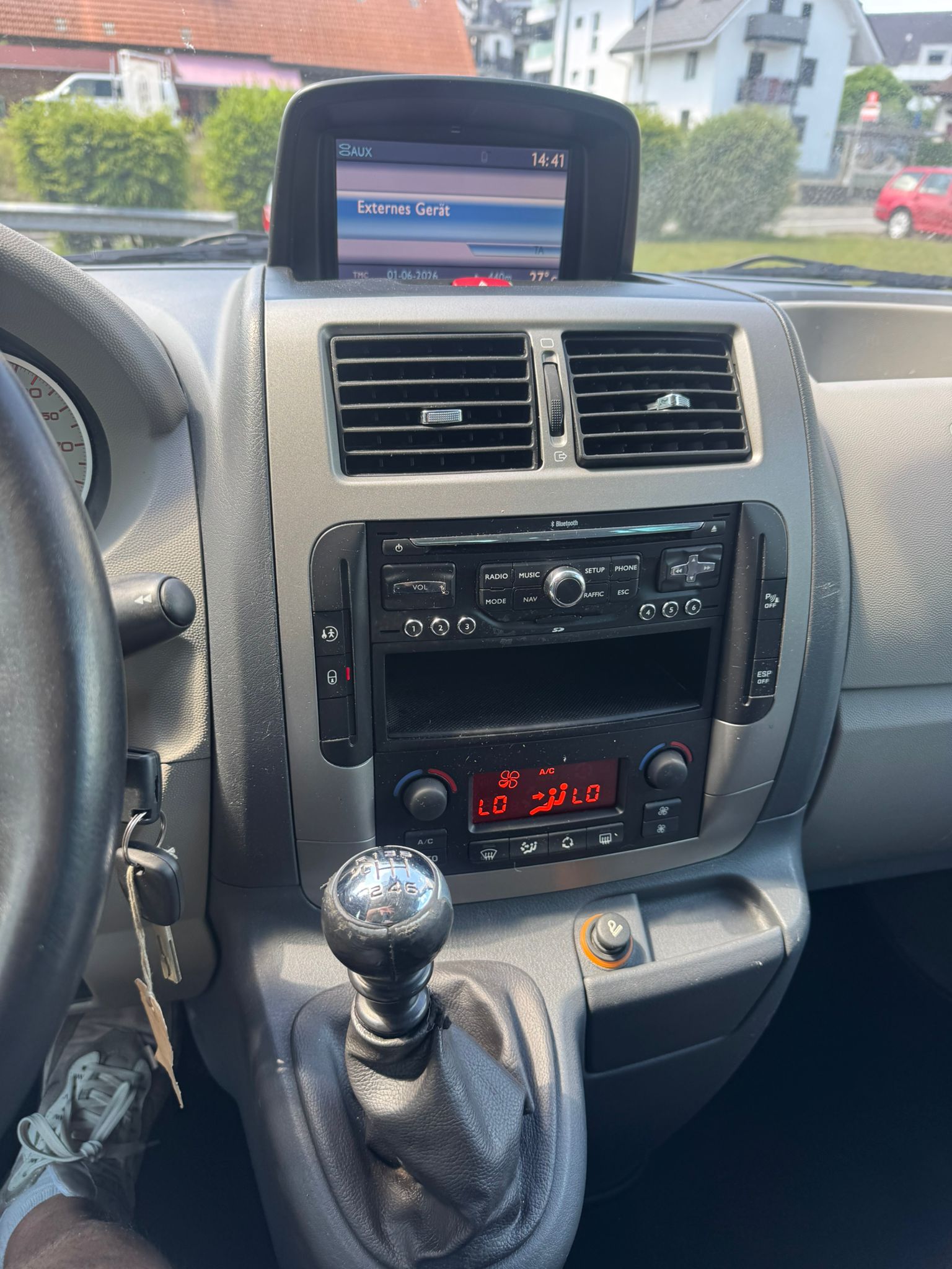 PEUGEOT EXPERT Tepee 2.0 HDi Allure L2-image-10