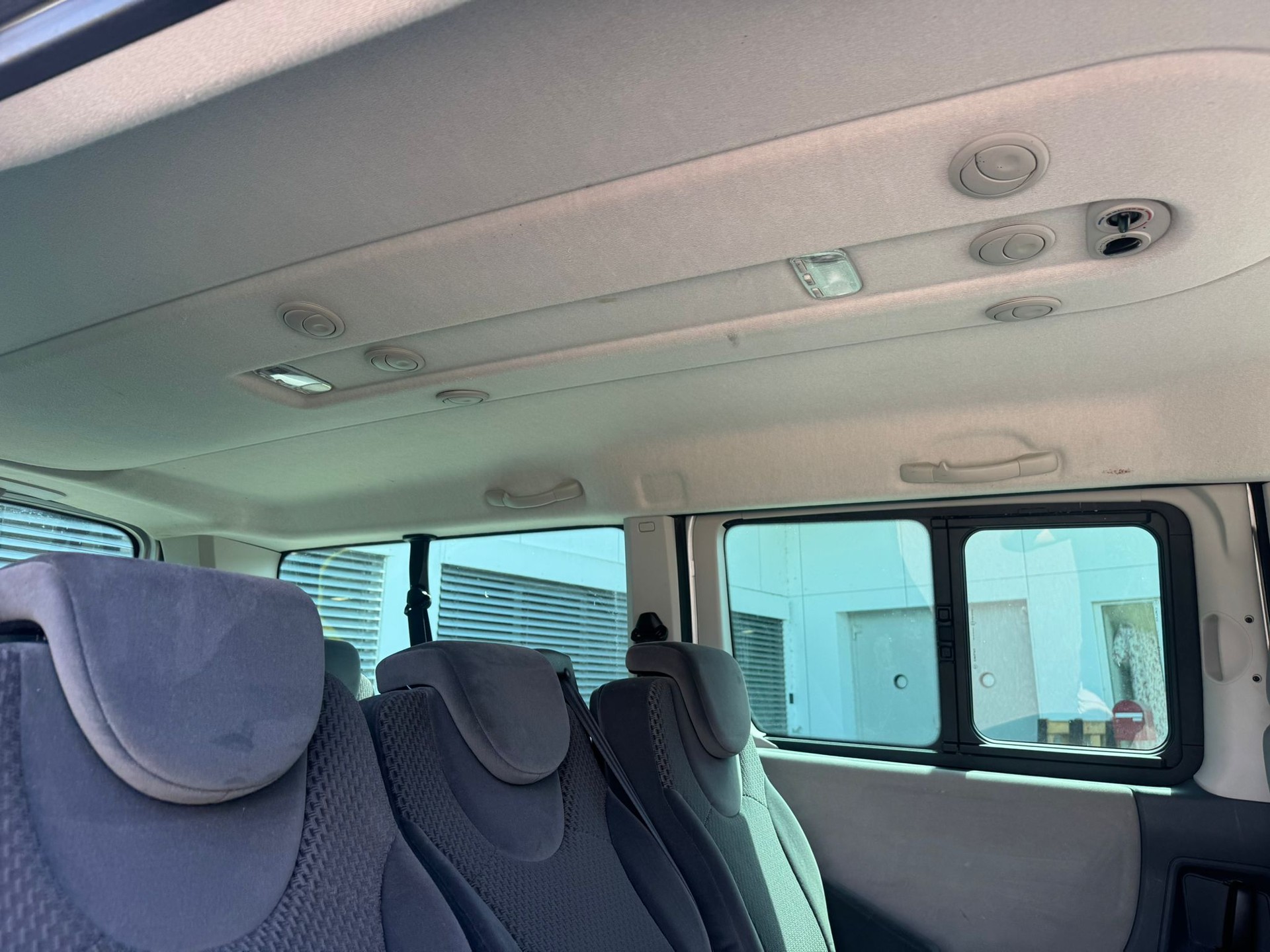 PEUGEOT EXPERT Tepee 2.0 HDi Allure L2-image-9