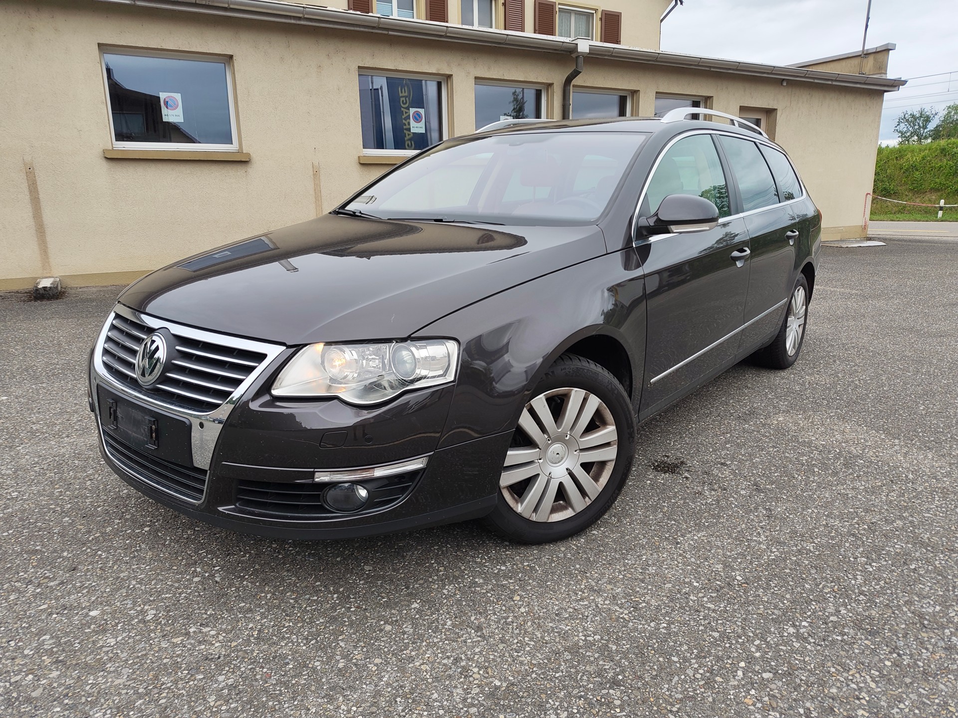 VW Passat Variant 2.0 TDI Highline 4Motion-image-0