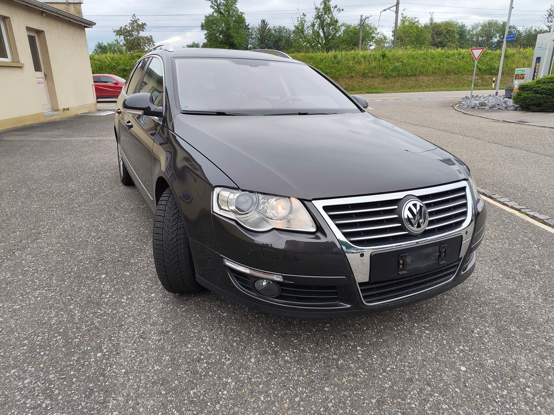 VW Passat Variant 2.0 TDI Highline 4Motion-image-3