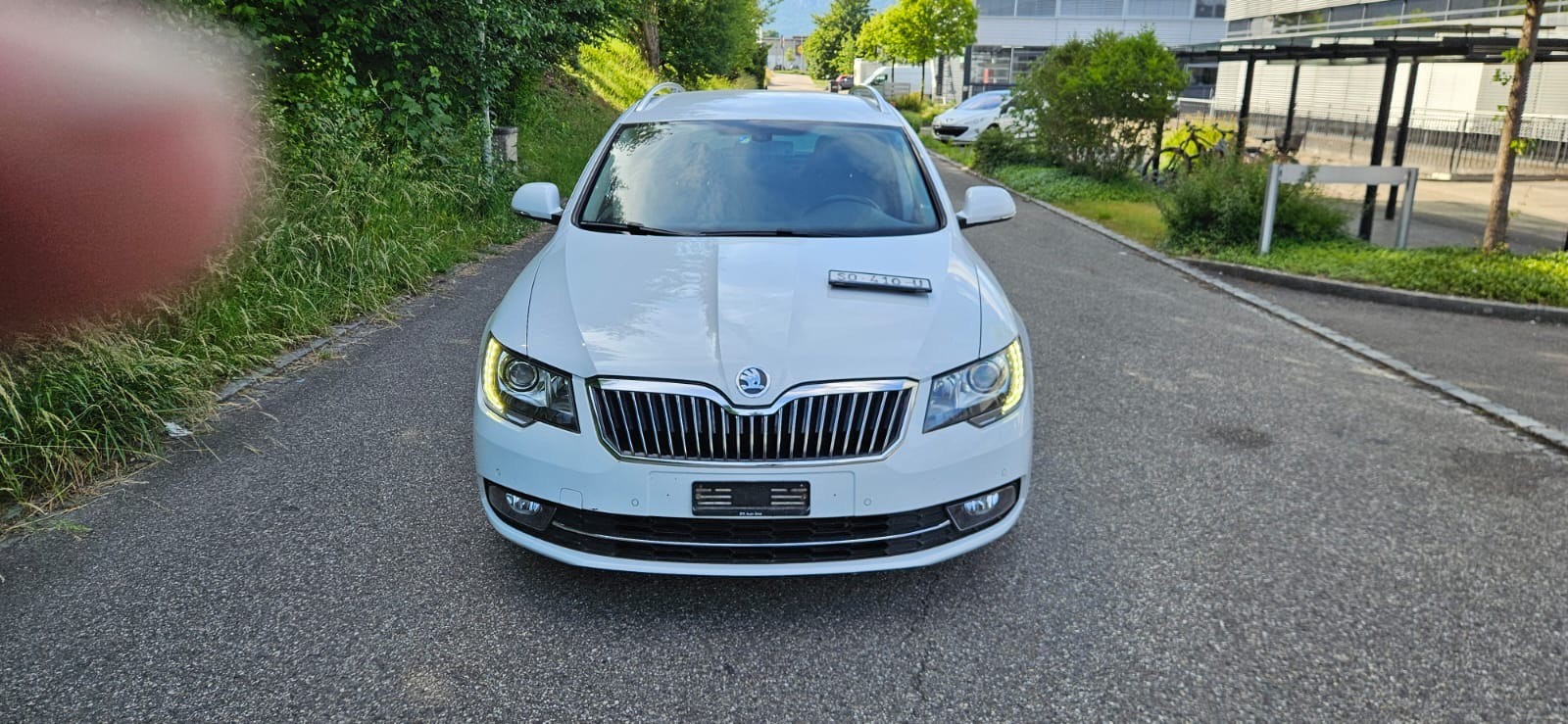 SKODA Superb Combi 2.0 TSI Ambition DSG-image-0