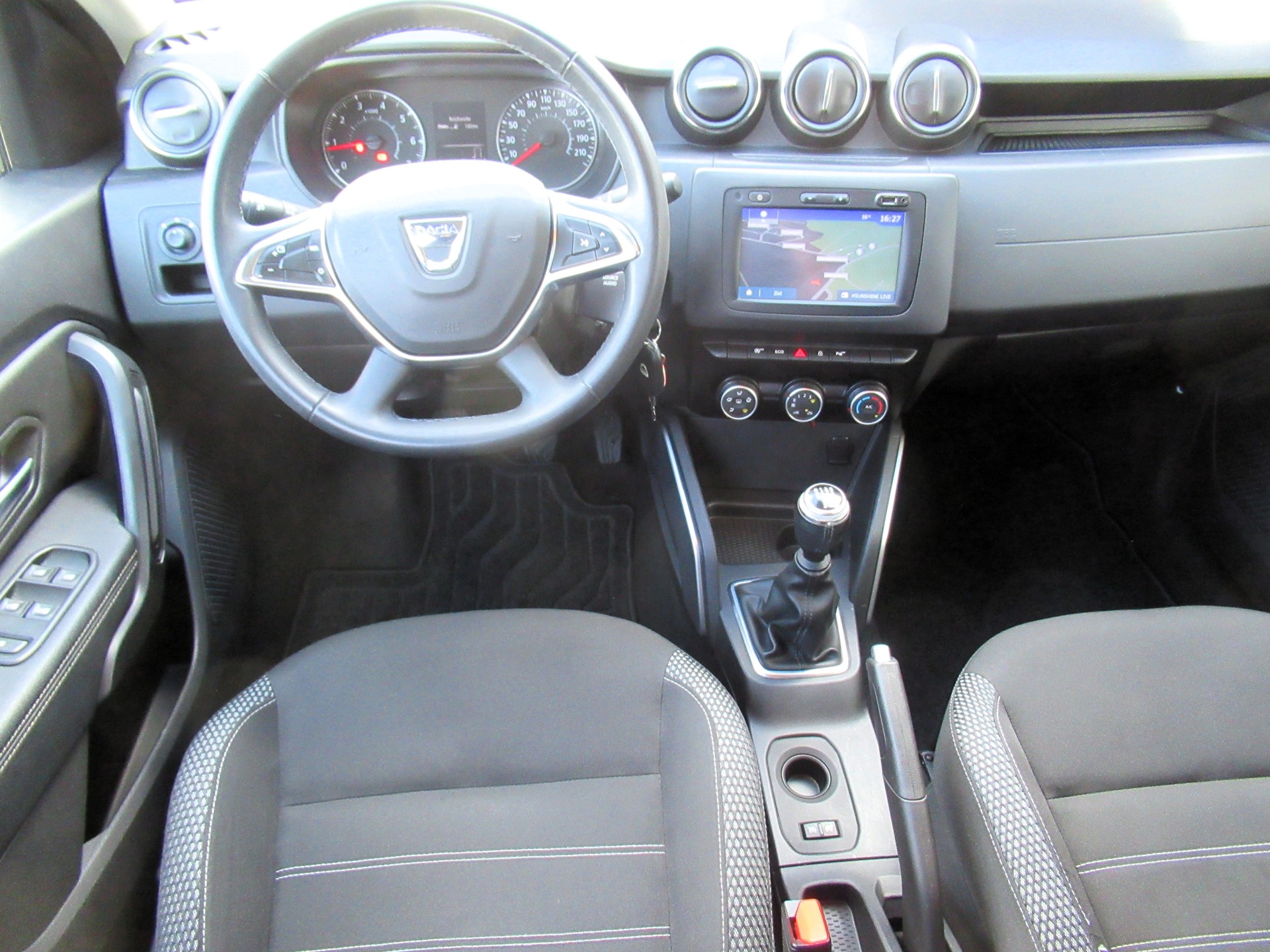 DACIA Duster TCe 125 Prestige 4x2-image-7
