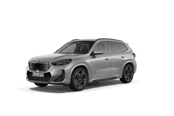 BMW iX1 30 xDrive-image-0