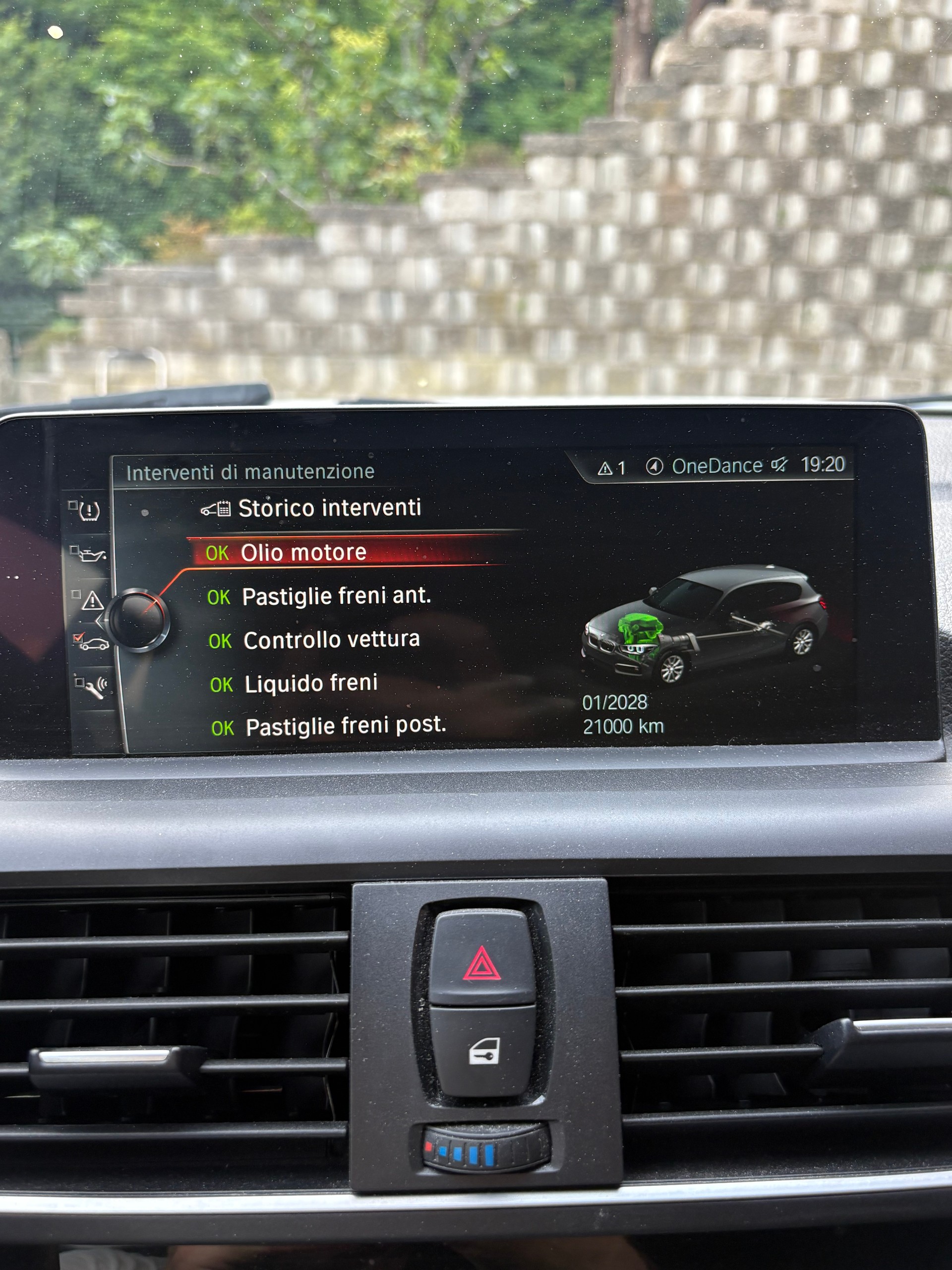 BMW 120d xDrive M Sport-image-7