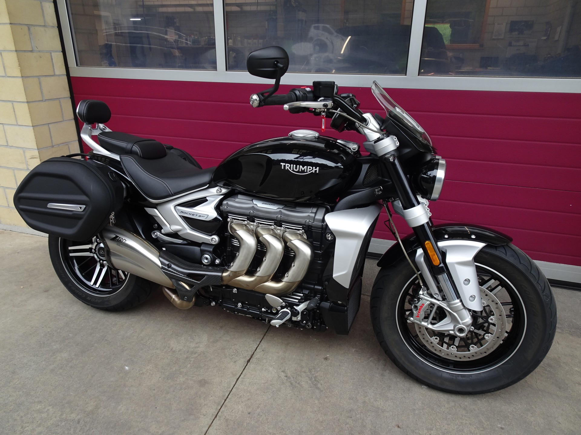 TRIUMPH Rocket 3 GT-showroom-element-2