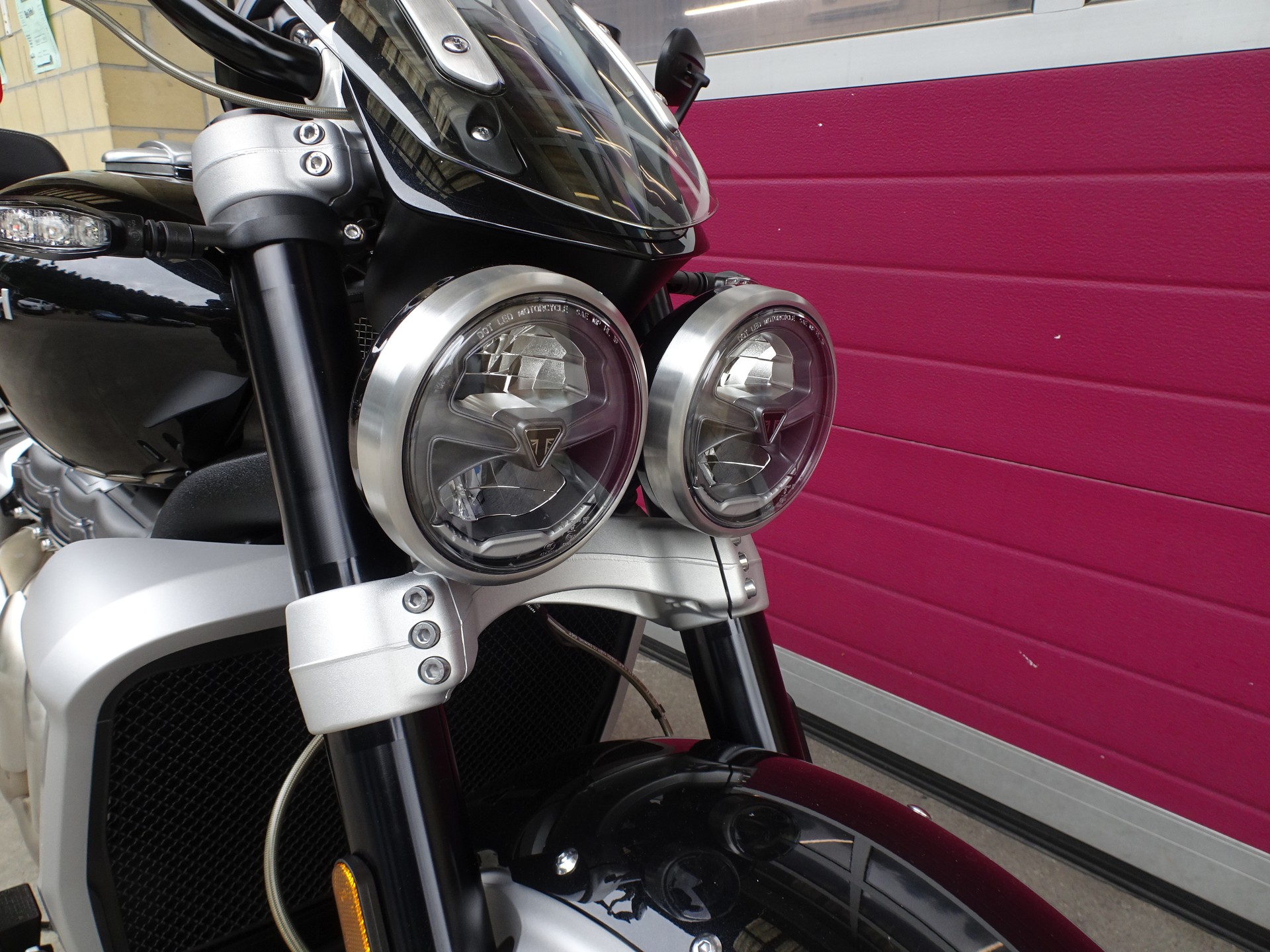 TRIUMPH Rocket 3 GT-image-11