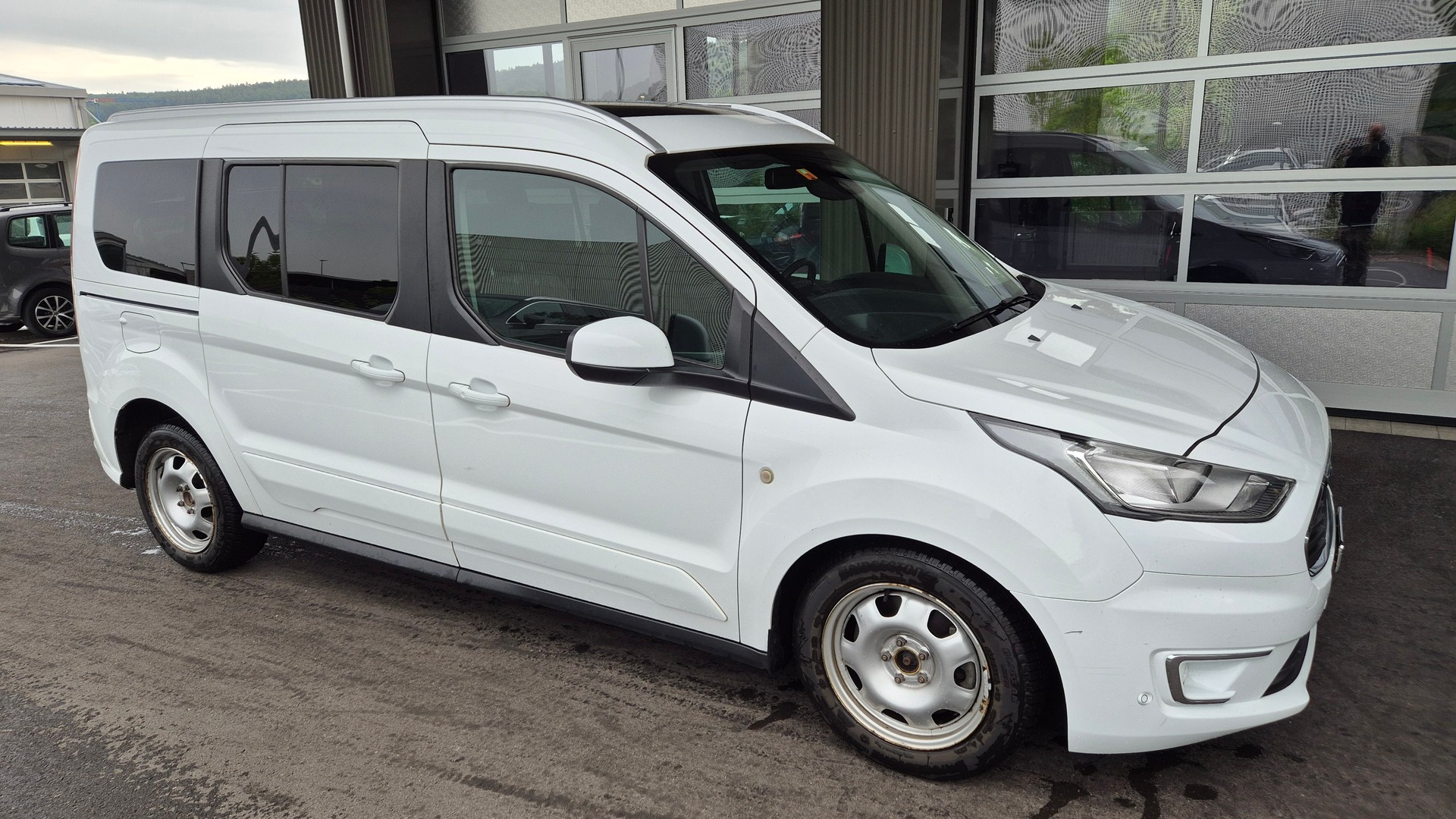 FORD 1.5 EcoBlue 120 Titanium-image-2