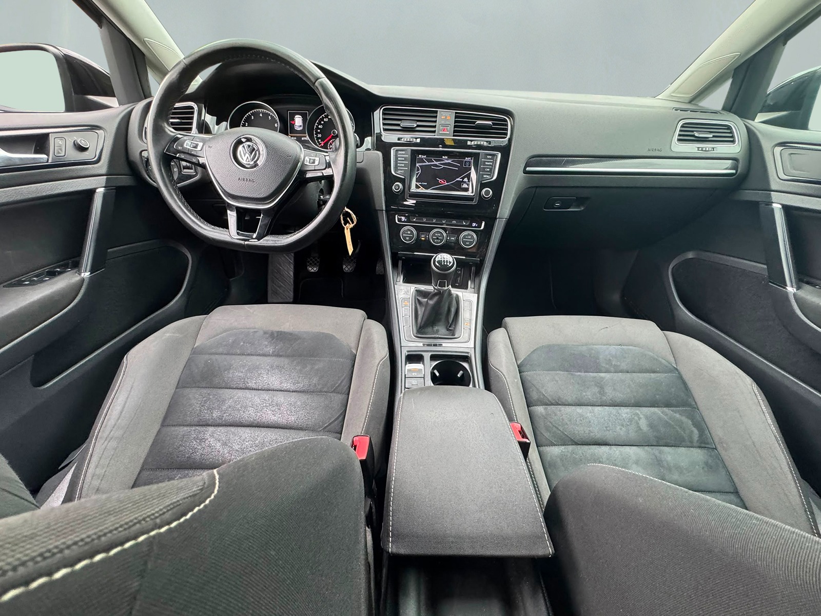 VW Golf 1.4 TSI Comfortline-image-12