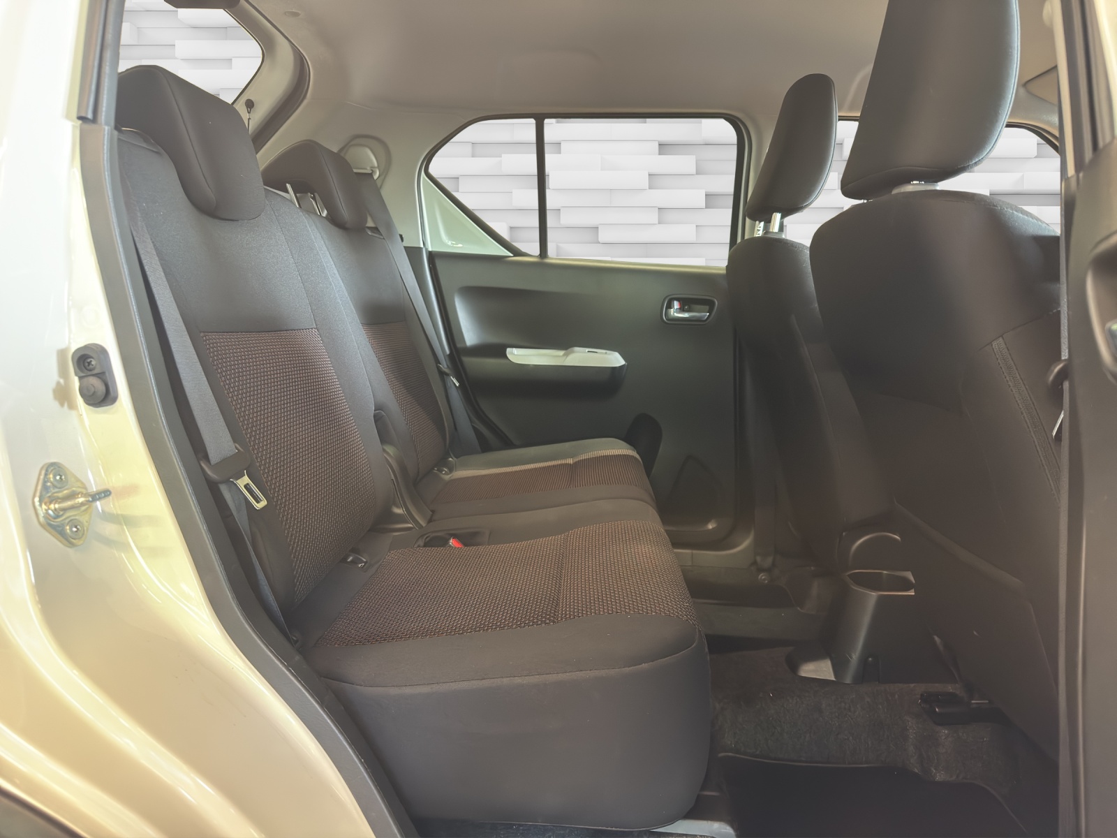 SUZUKI Ignis 1.2i Piz Sulai Top 4x4-image-9