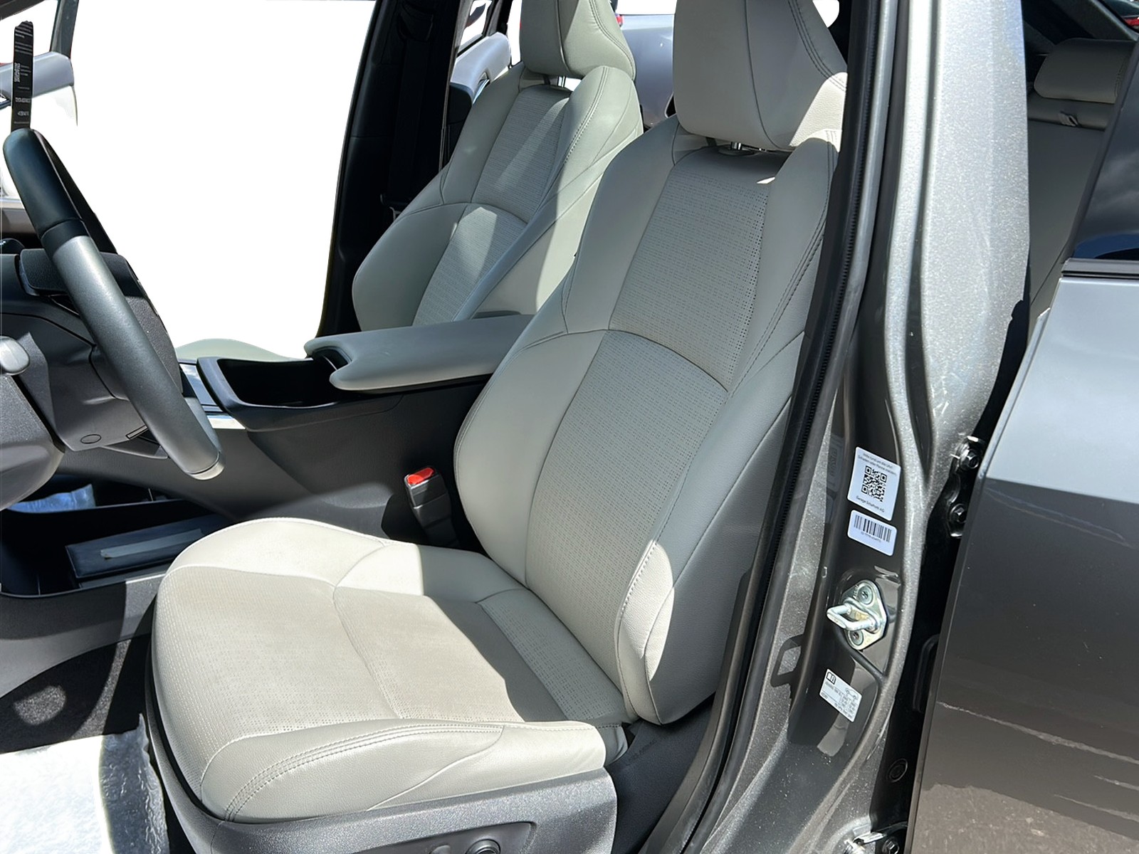 TOYOTA bZ4X Premium AWD-image-12