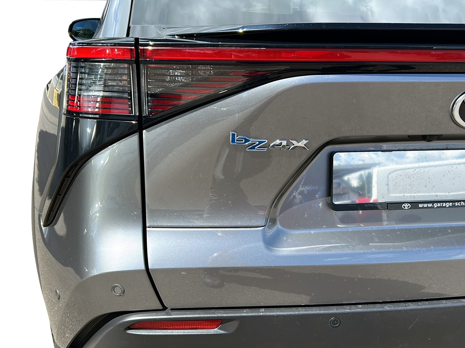 TOYOTA bZ4X Premium AWD-image-4