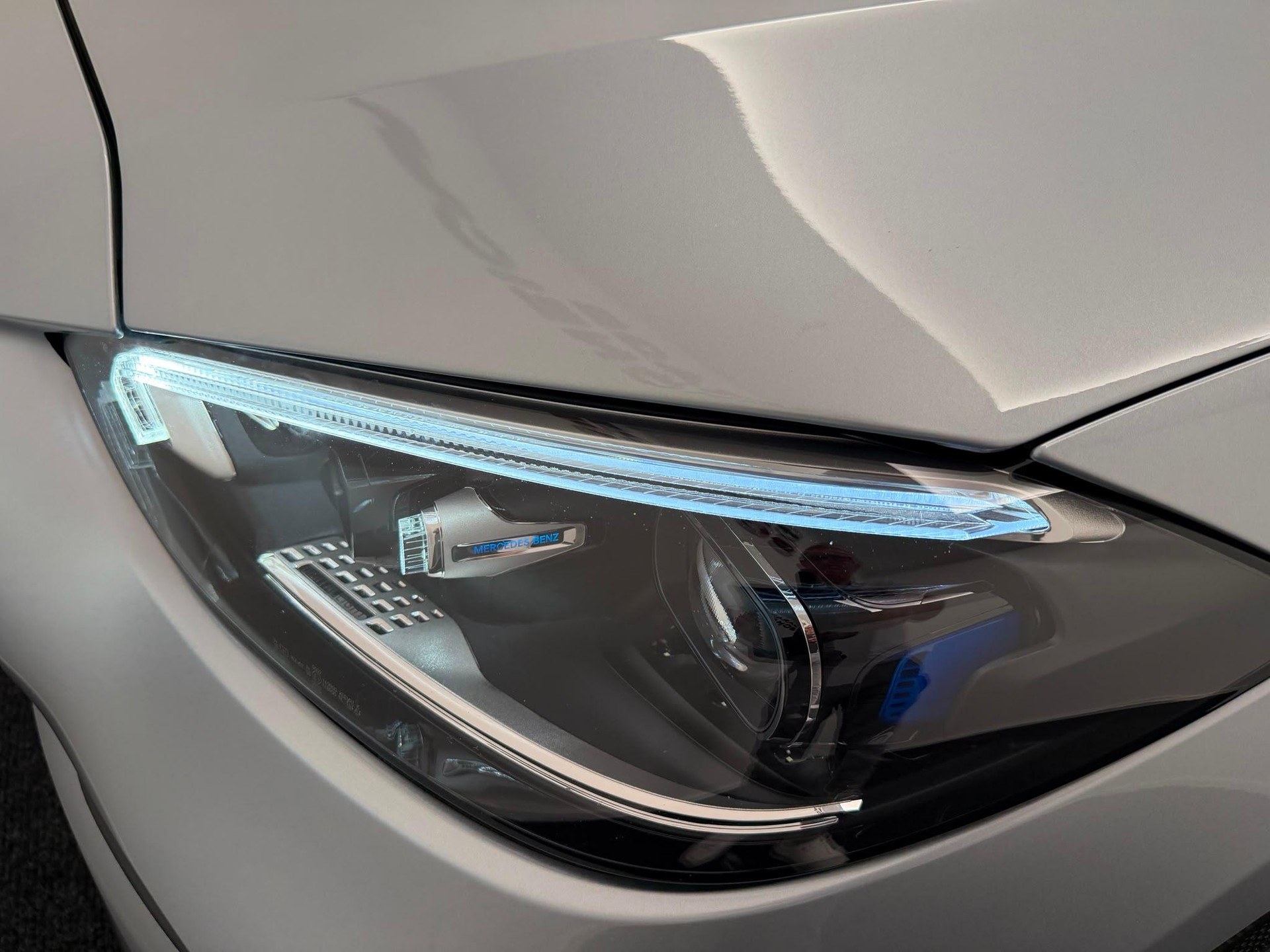 MERCEDES-BENZ C 220 d AMG Line 4matic Kombi-image-7