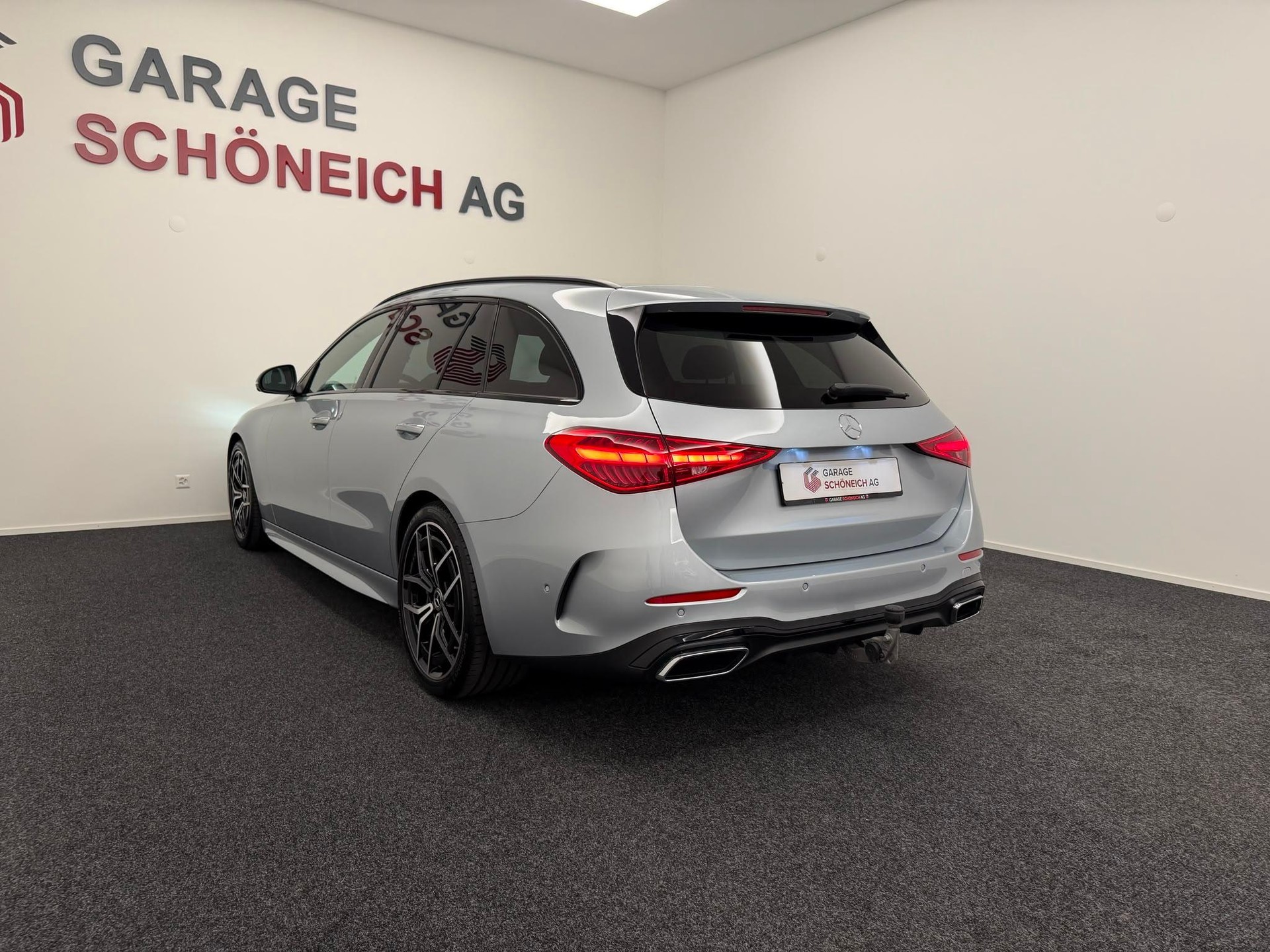 MERCEDES-BENZ C 220 d AMG Line 4matic Kombi-image-6