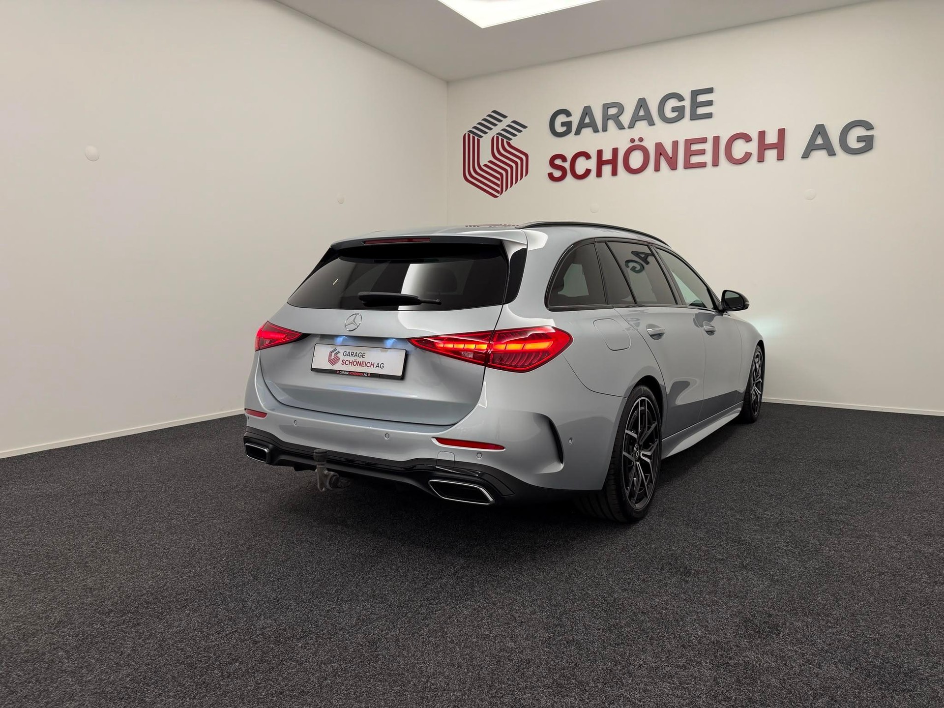 MERCEDES-BENZ C 220 d AMG Line 4matic Kombi-image-4