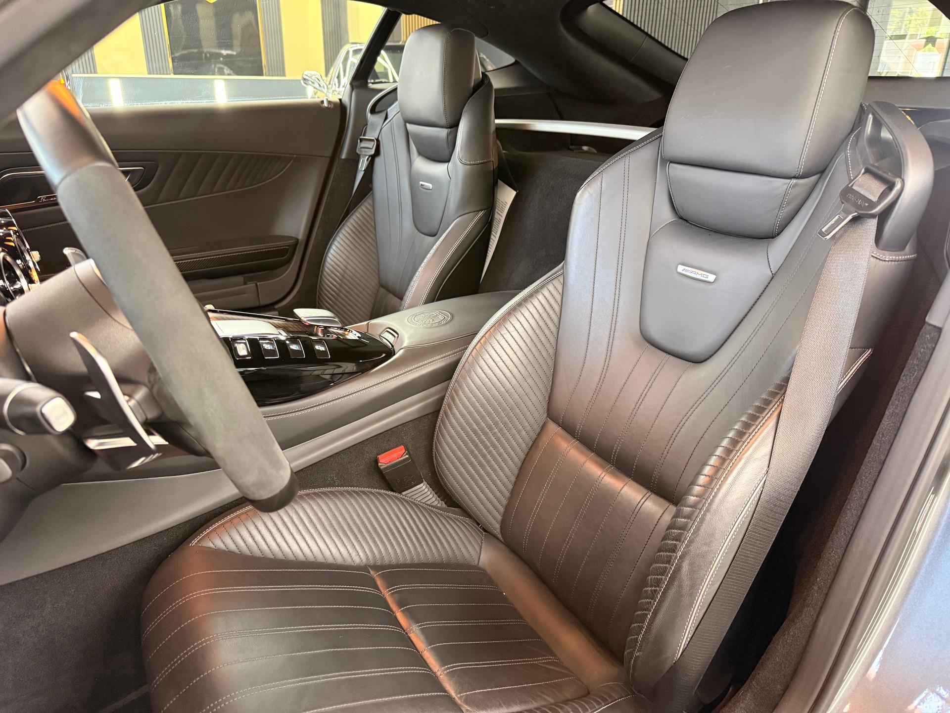 MERCEDES-BENZ AMG GT C Speedshift DCT-image-9