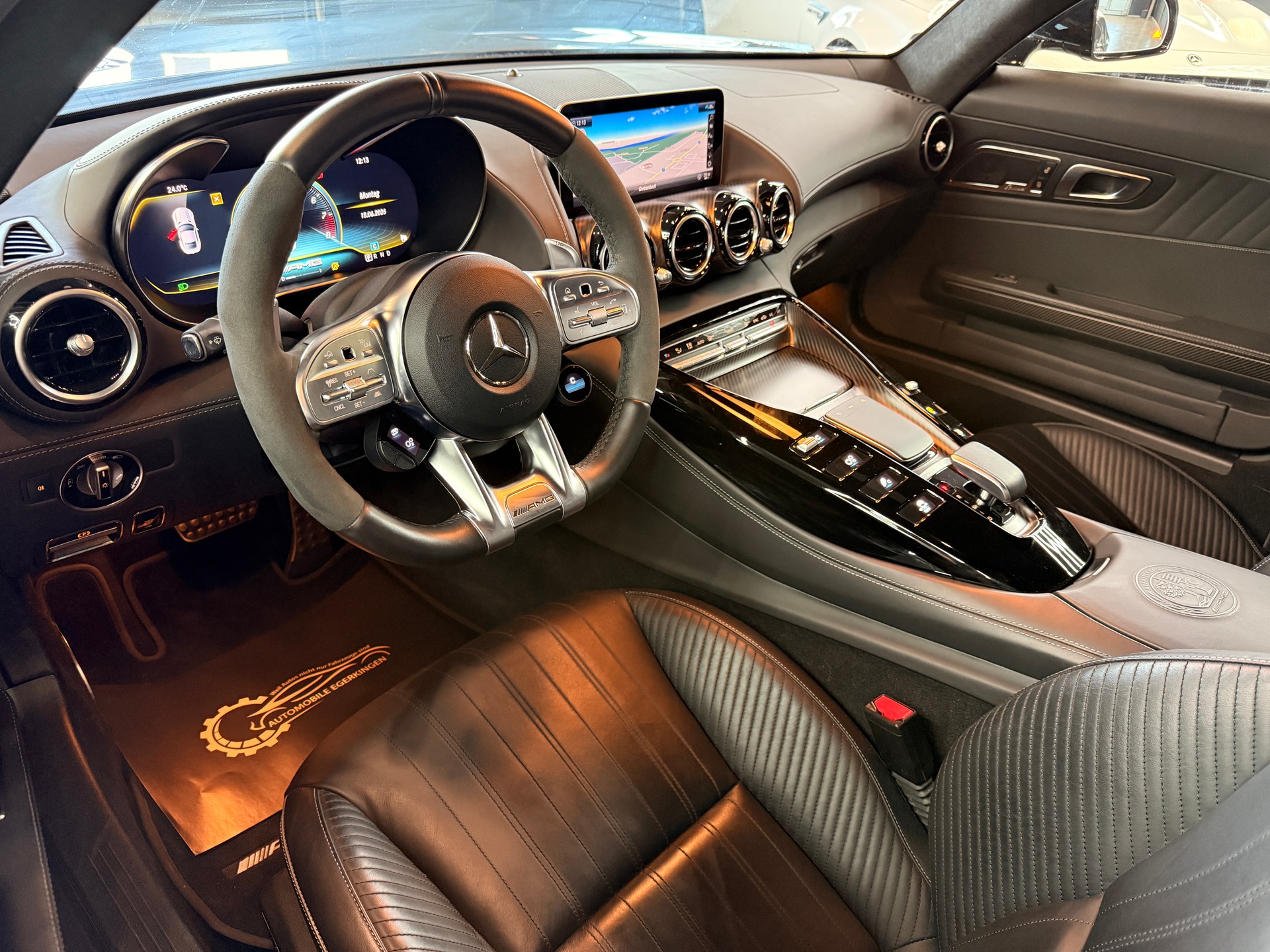 MERCEDES-BENZ AMG GT C Speedshift DCT-image-8