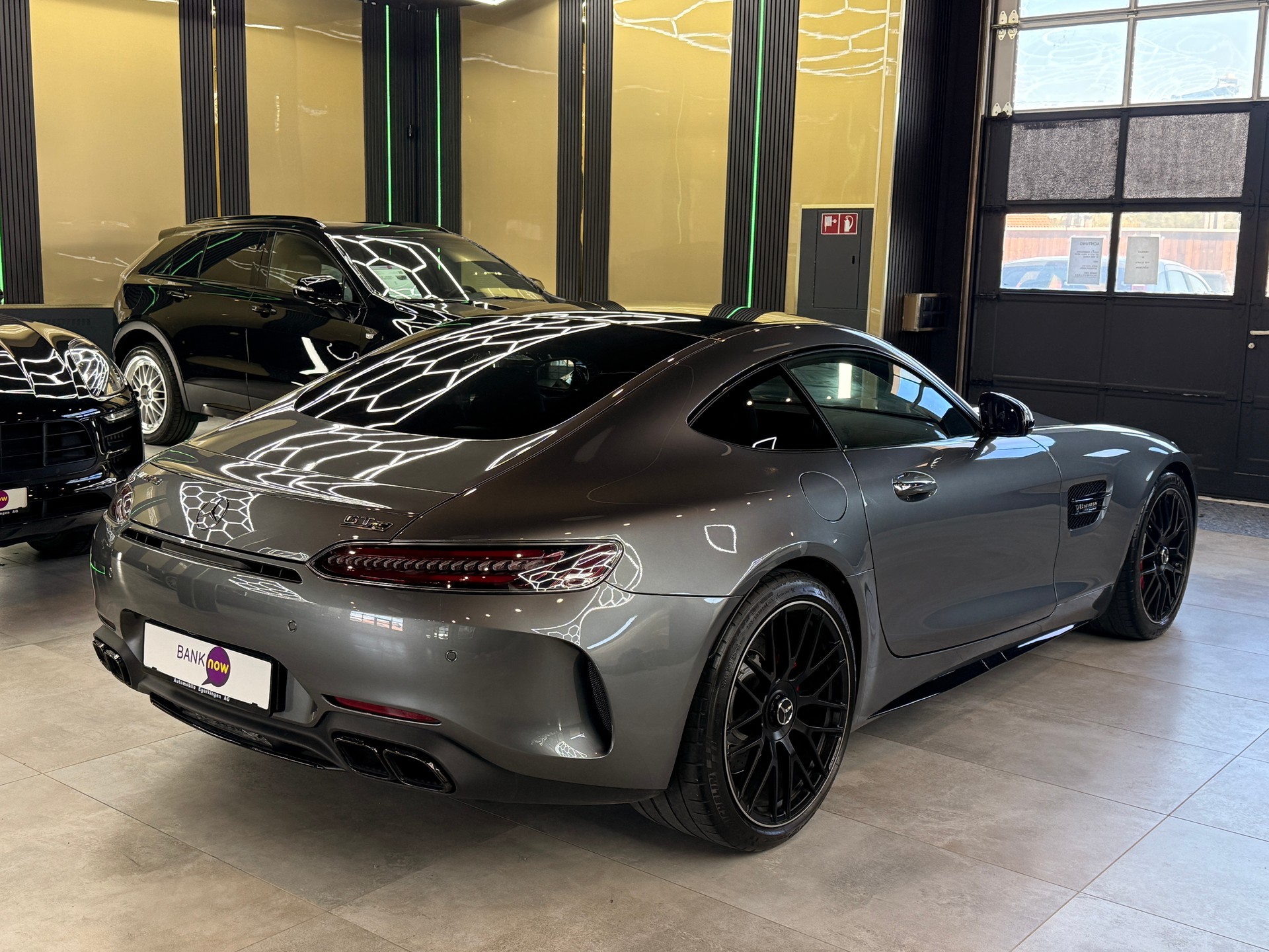 MERCEDES-BENZ AMG GT C Speedshift DCT-image-4