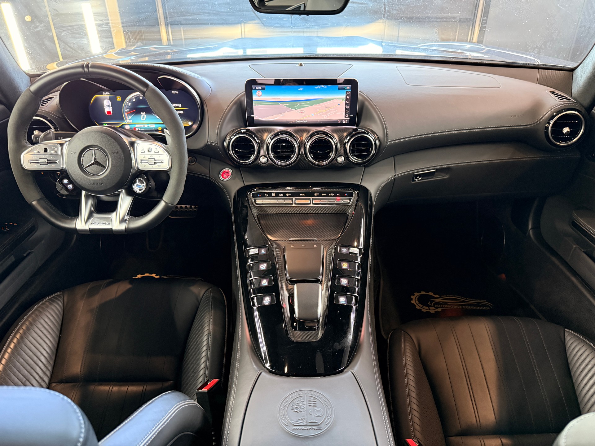 MERCEDES-BENZ AMG GT C Speedshift DCT-image-12