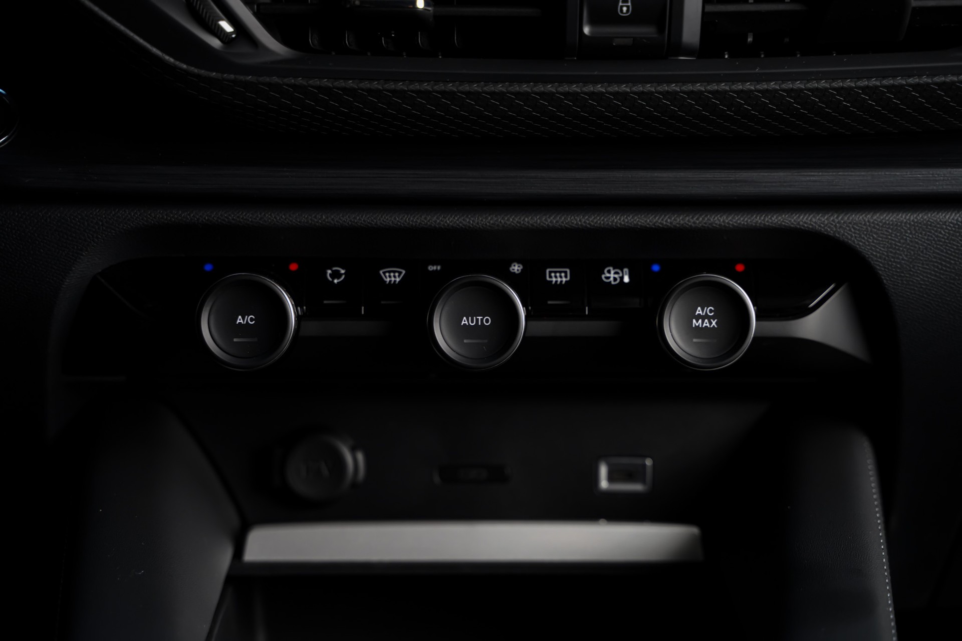 CITROEN C5 X 1.2i PureTech Shine EAT8-image-22