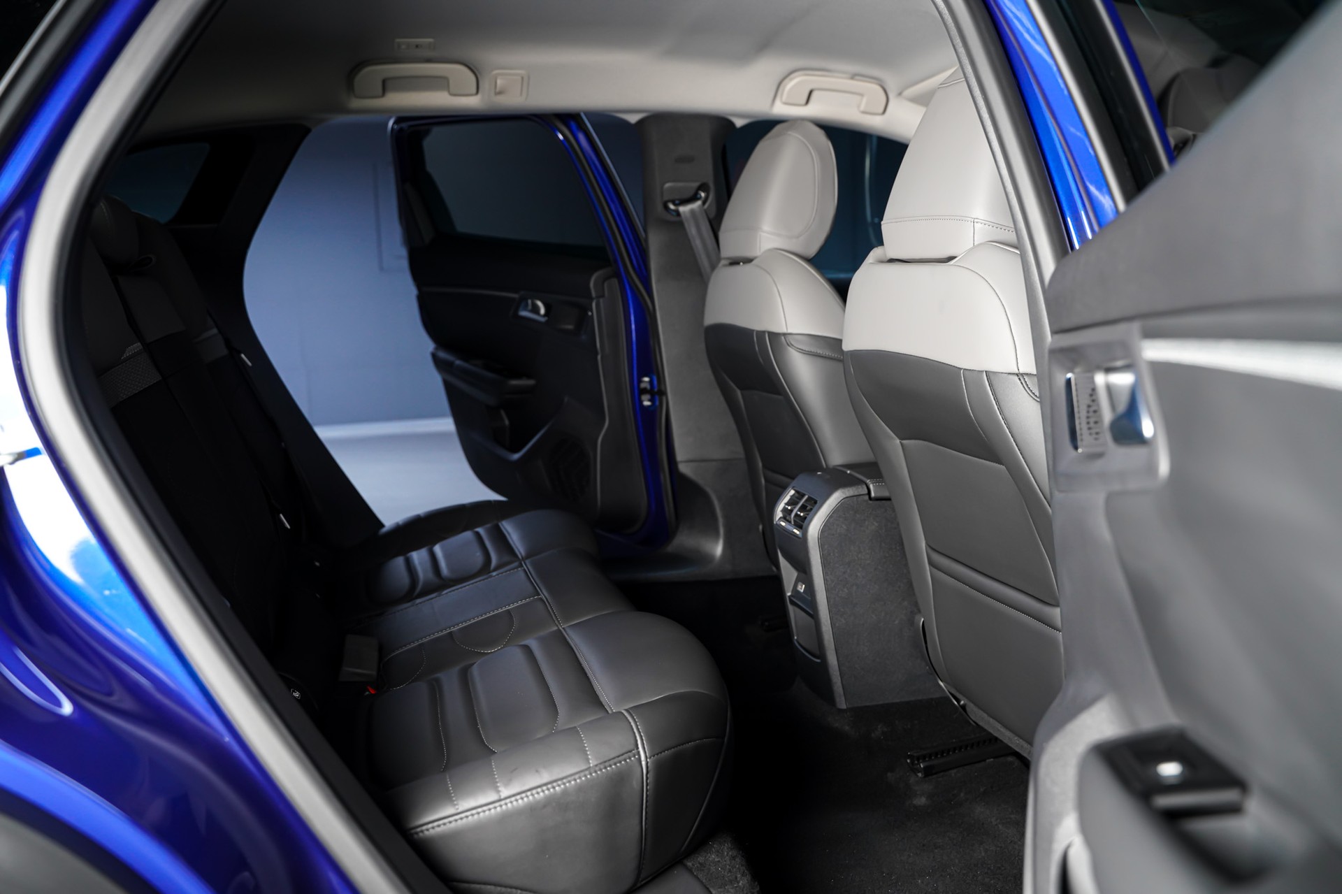 CITROEN C5 X 1.2i PureTech Shine EAT8-image-14