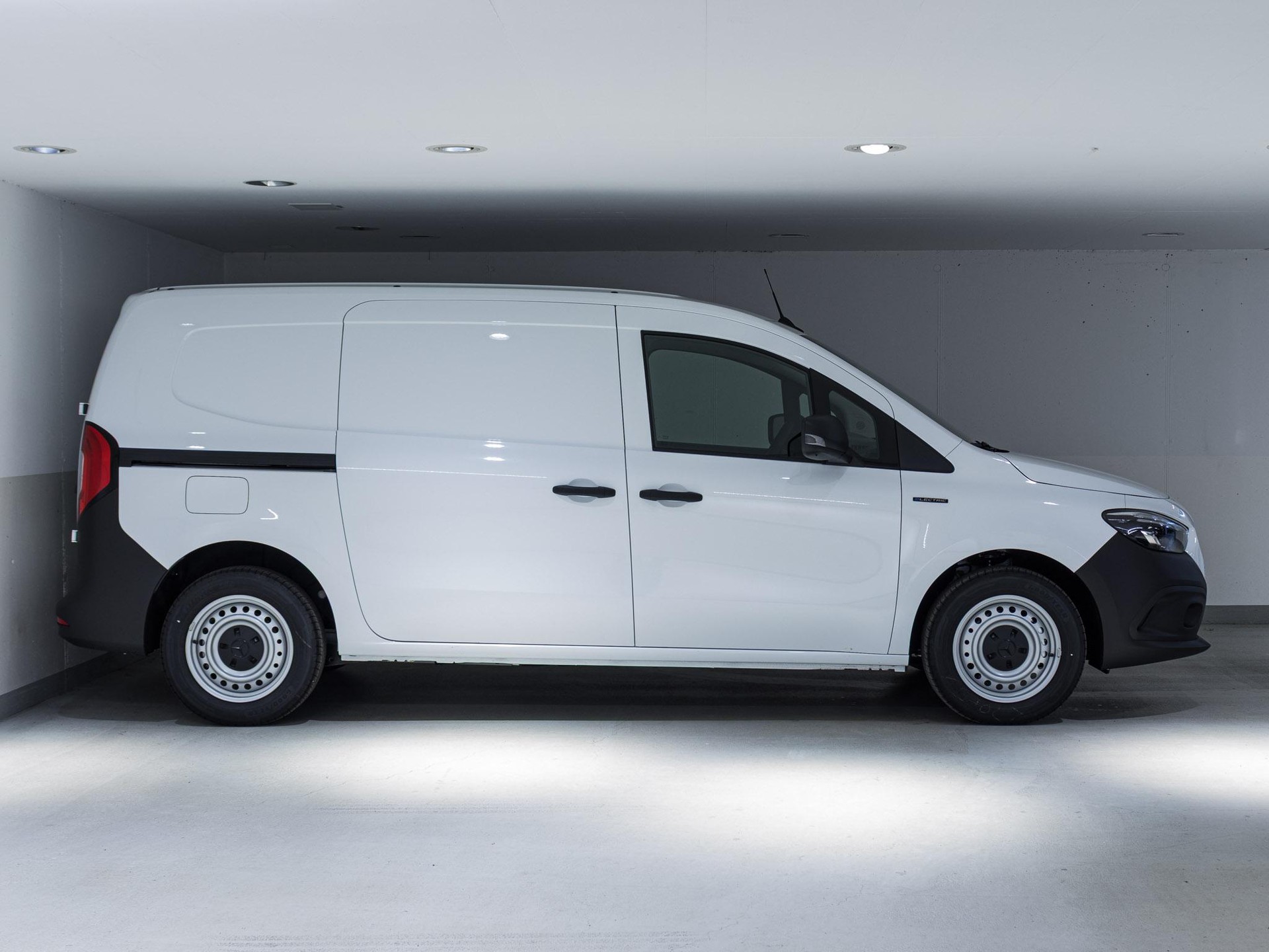 MERCEDES-BENZ eCitan Kasten BASE Lang-image-1