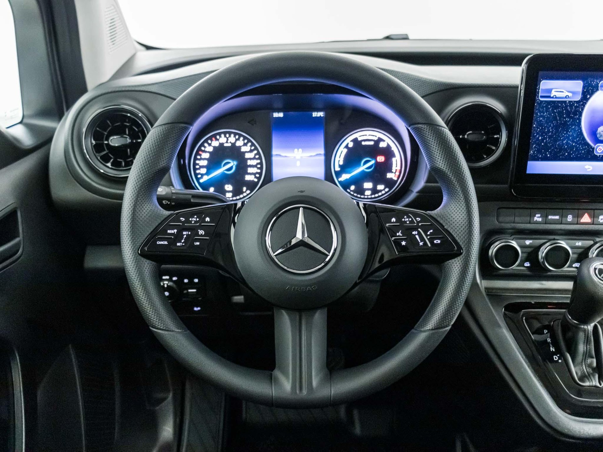 MERCEDES-BENZ eCitan Kasten BASE Lang-image-8