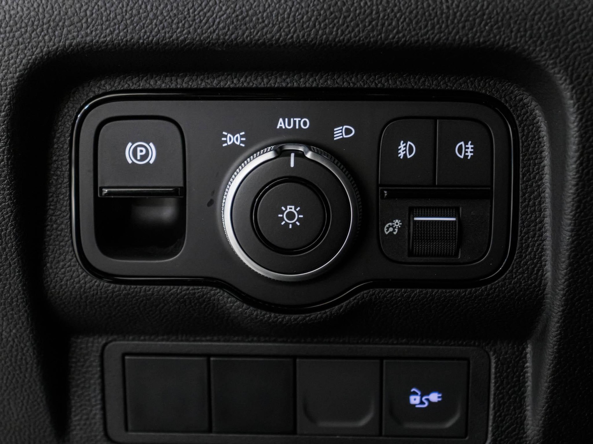 MERCEDES-BENZ eCitan Kasten BASE Lang-image-10