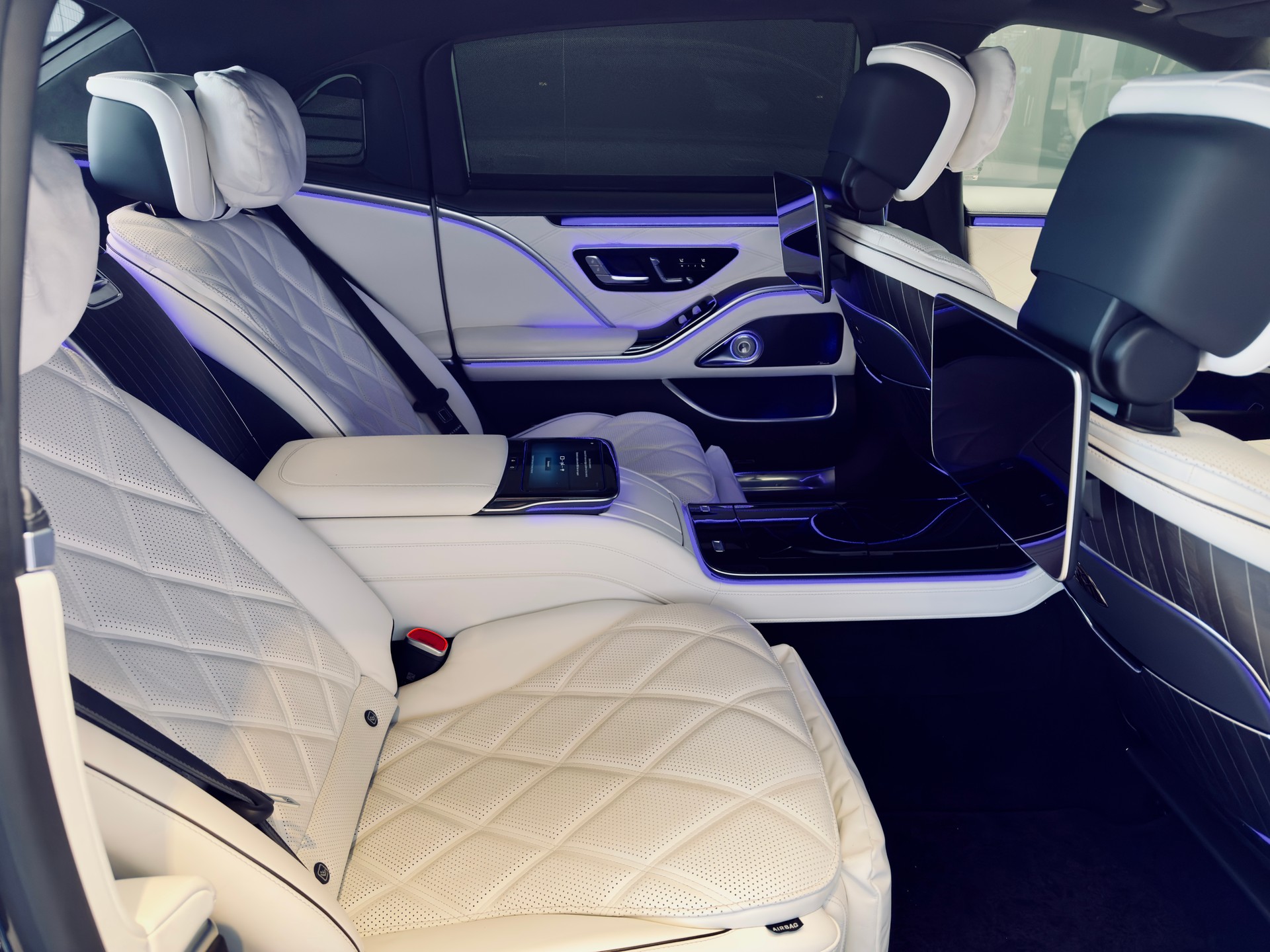 MERCEDES-BENZ MAYBACH-image-16