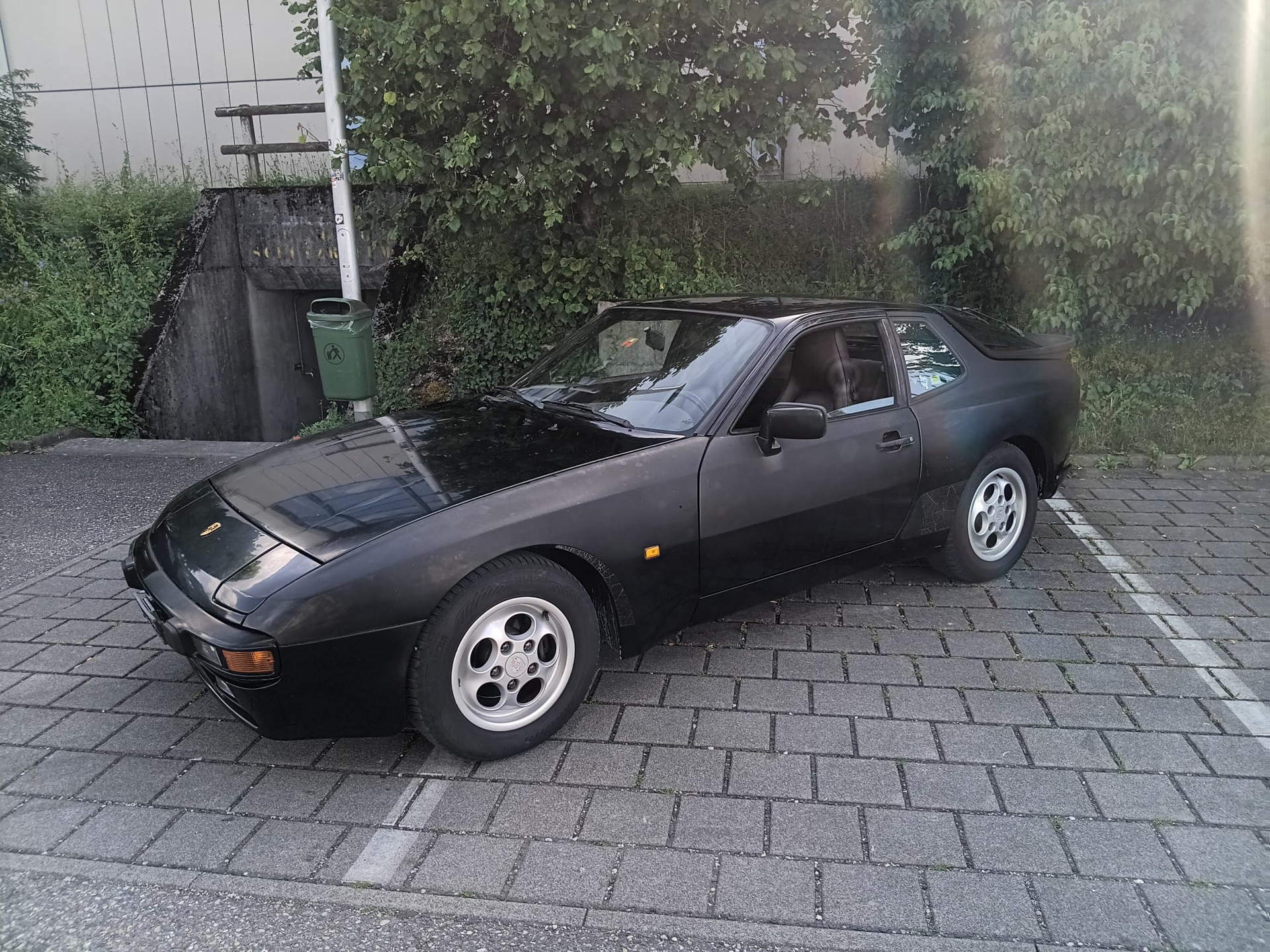 PORSCHE 944-image-4