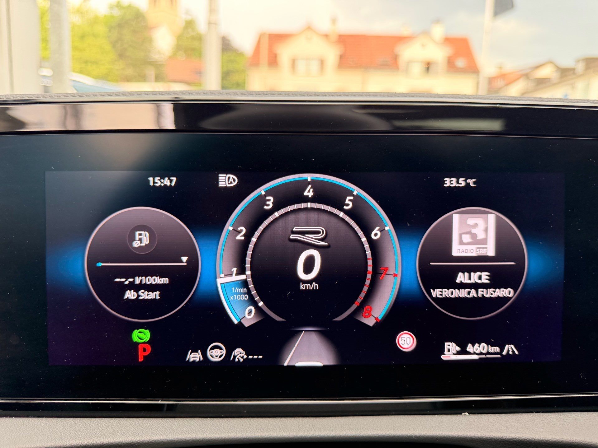 VW Tiguan 2.0 TSI 4MOTION R-LINE *** PANORADACH & ANHÄNGERKUPPLUNG ***-image-9