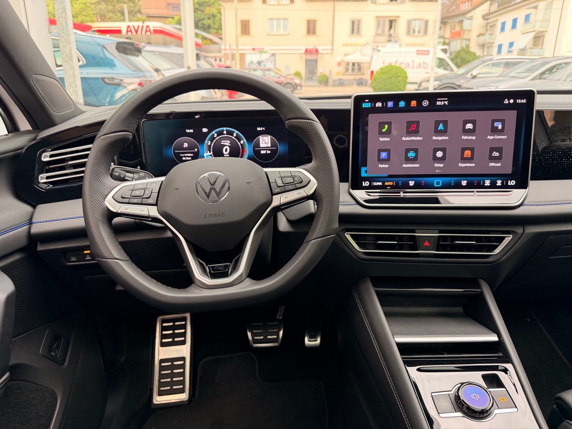 VW Tiguan 2.0 TSI 4MOTION R-LINE *** PANORADACH & ANHÄNGERKUPPLUNG ***-image-8