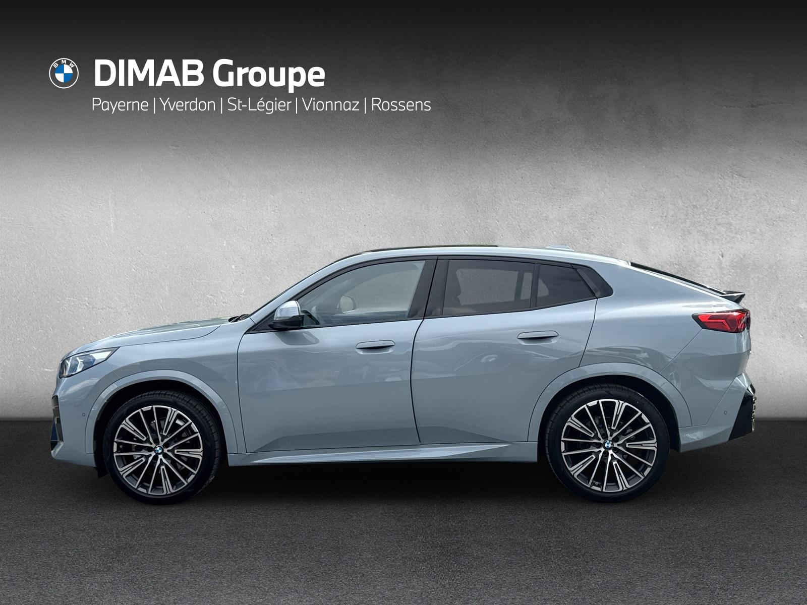 BMW iX2 30 M Sport xDrive U10 (CH) AHK-showroom-element-1