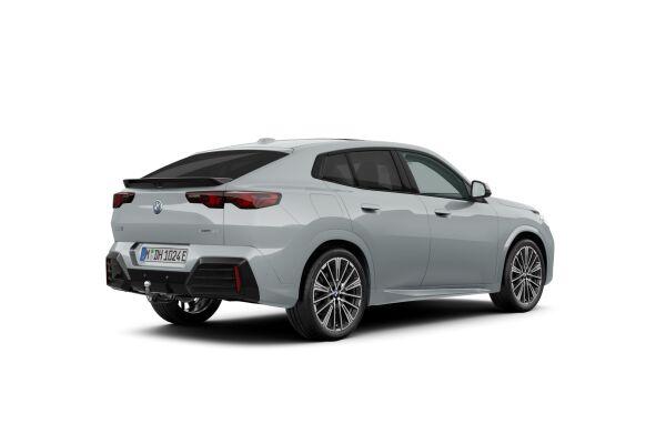 BMW iX2 30 M Sport xDrive U10 (CH) AHK 📍-image-1