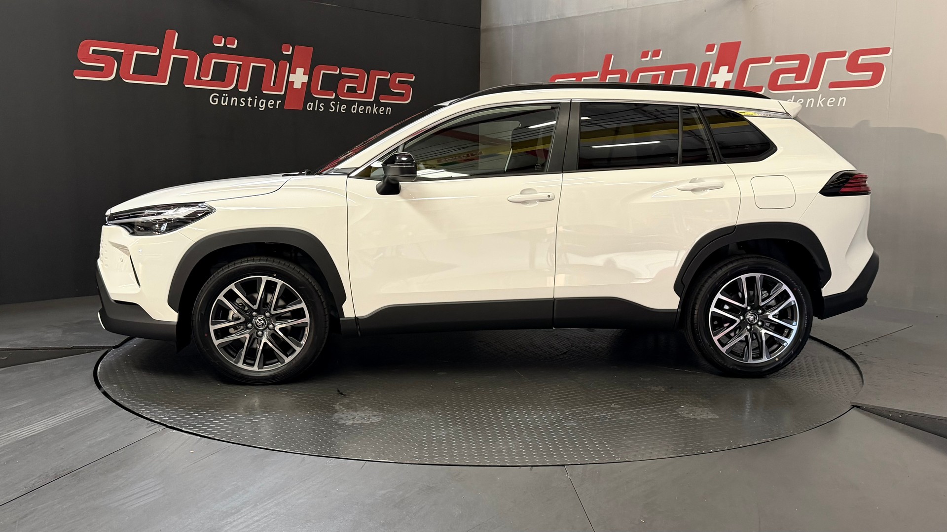 TOYOTA Corolla Cross 2.0 Trend e-CVT-image-2
