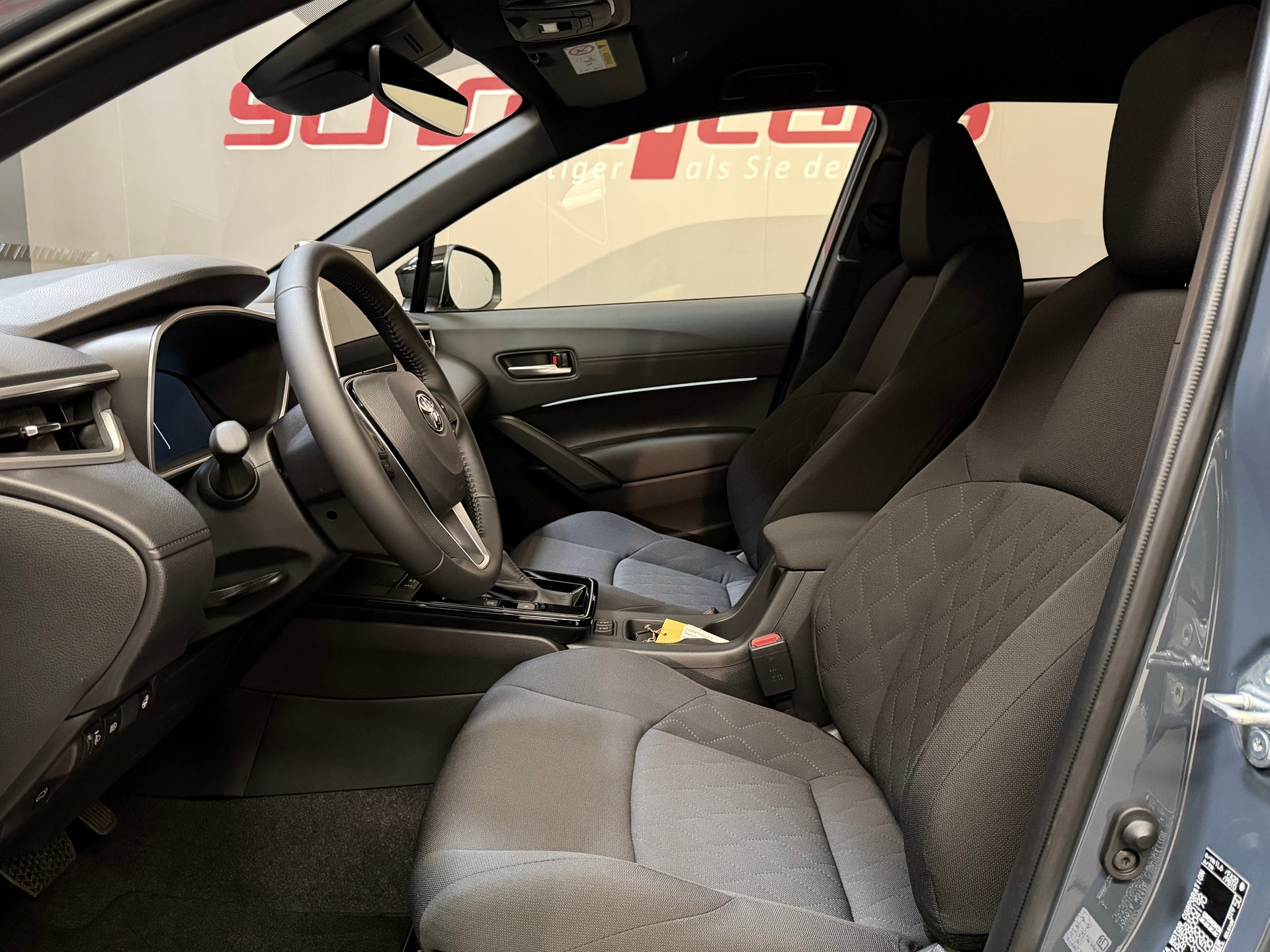 TOYOTA Corolla Cross 2.0 Trend e-CVT-image-10