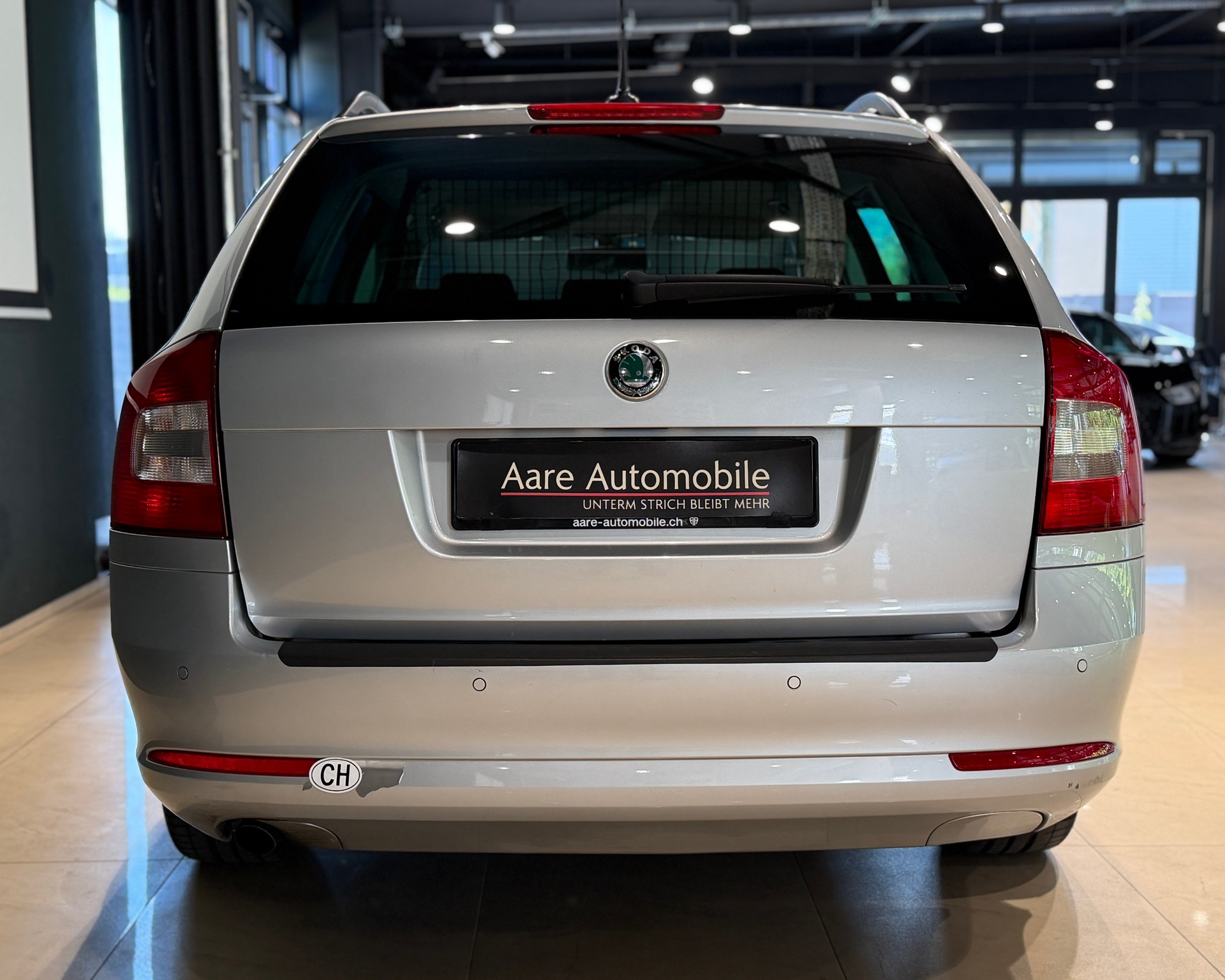 SKODA Octavia Combi 1.6 TDI Ambition DSG-image-4
