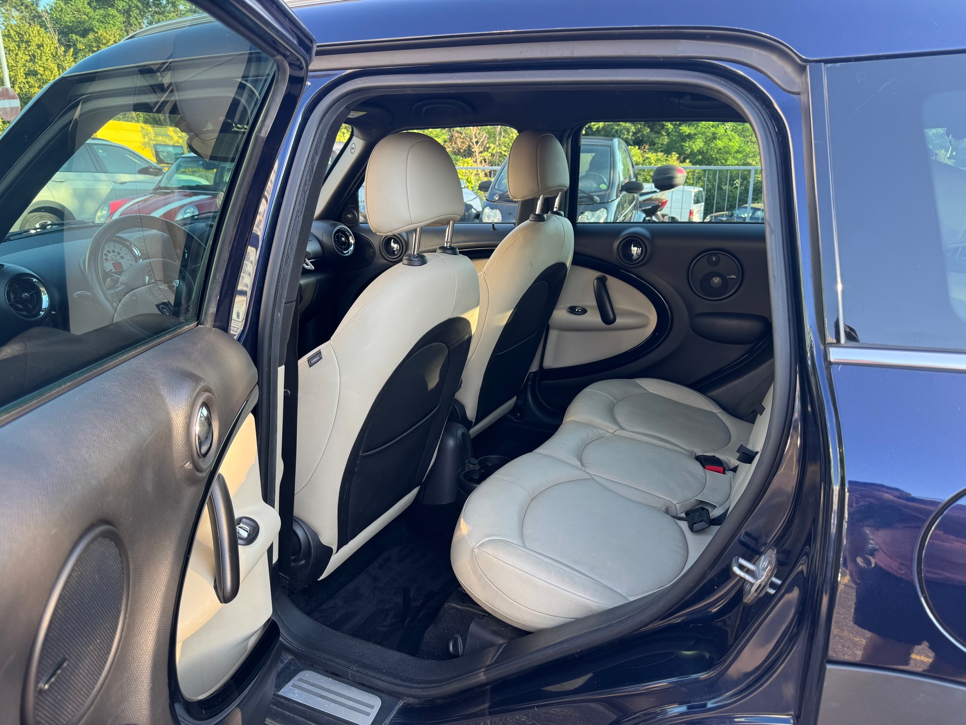 MINI Countryman Cooper S ALL4 Steptronic Snowhill-image-12