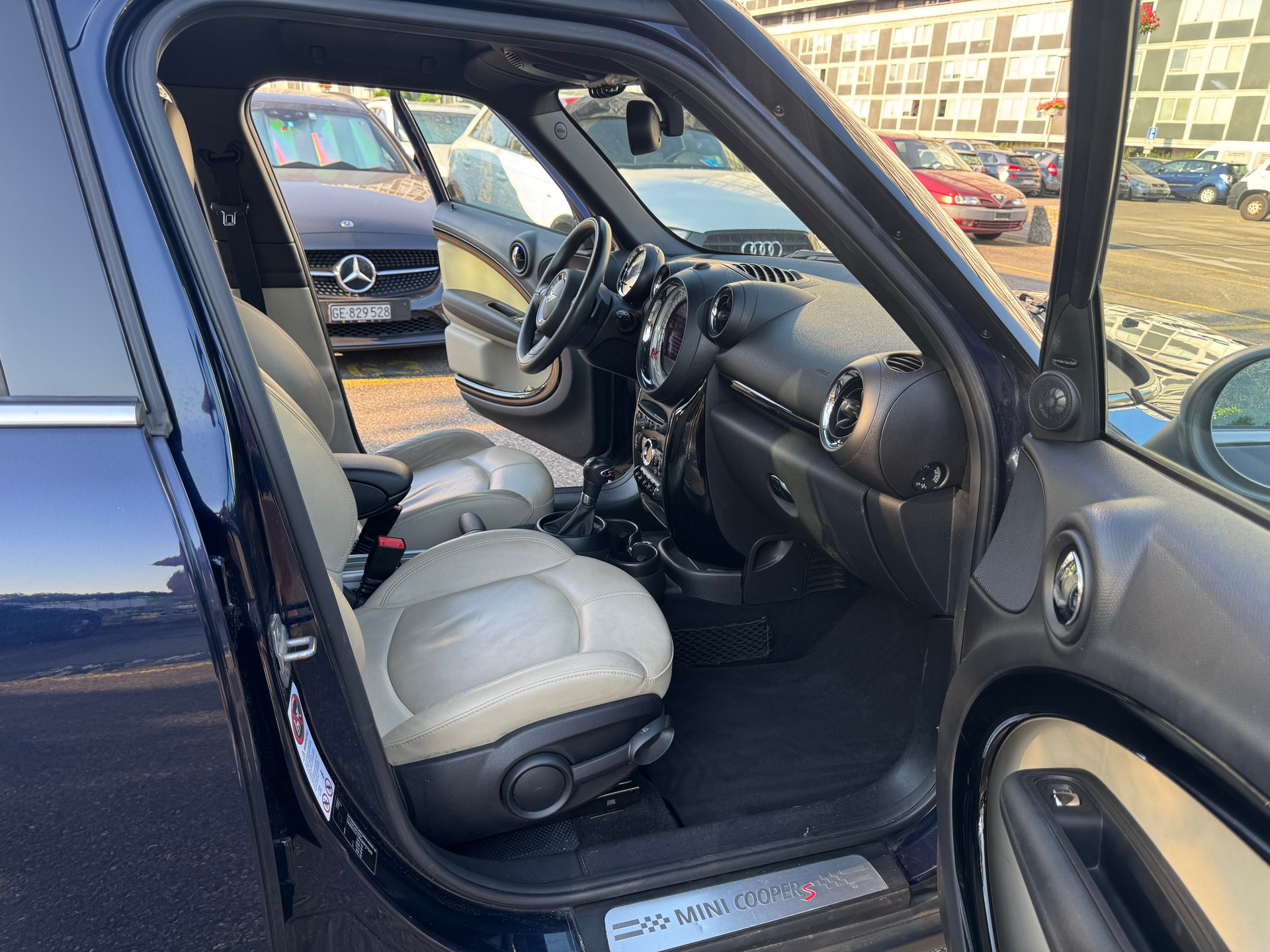 MINI Countryman Cooper S ALL4 Steptronic Snowhill-image-13