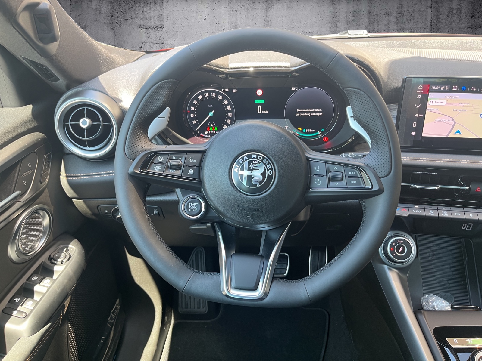 ALFA ROMEO Tonale 1.3 Plug-in Hybrid Veloce Q4-image-8
