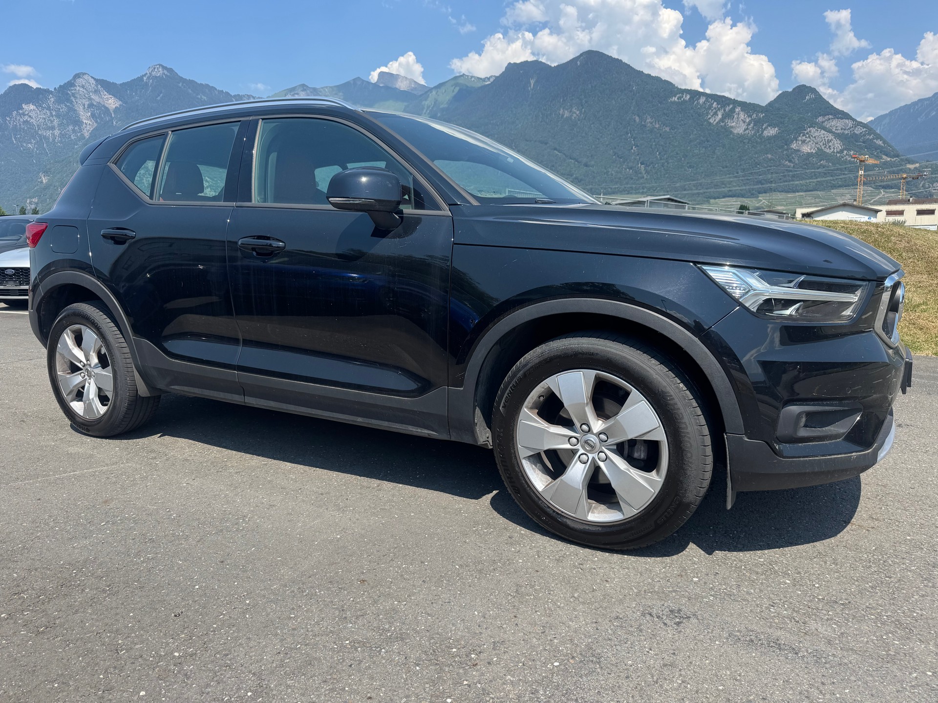 VOLVO XC40 D3 Momentum Geartronic-image-5