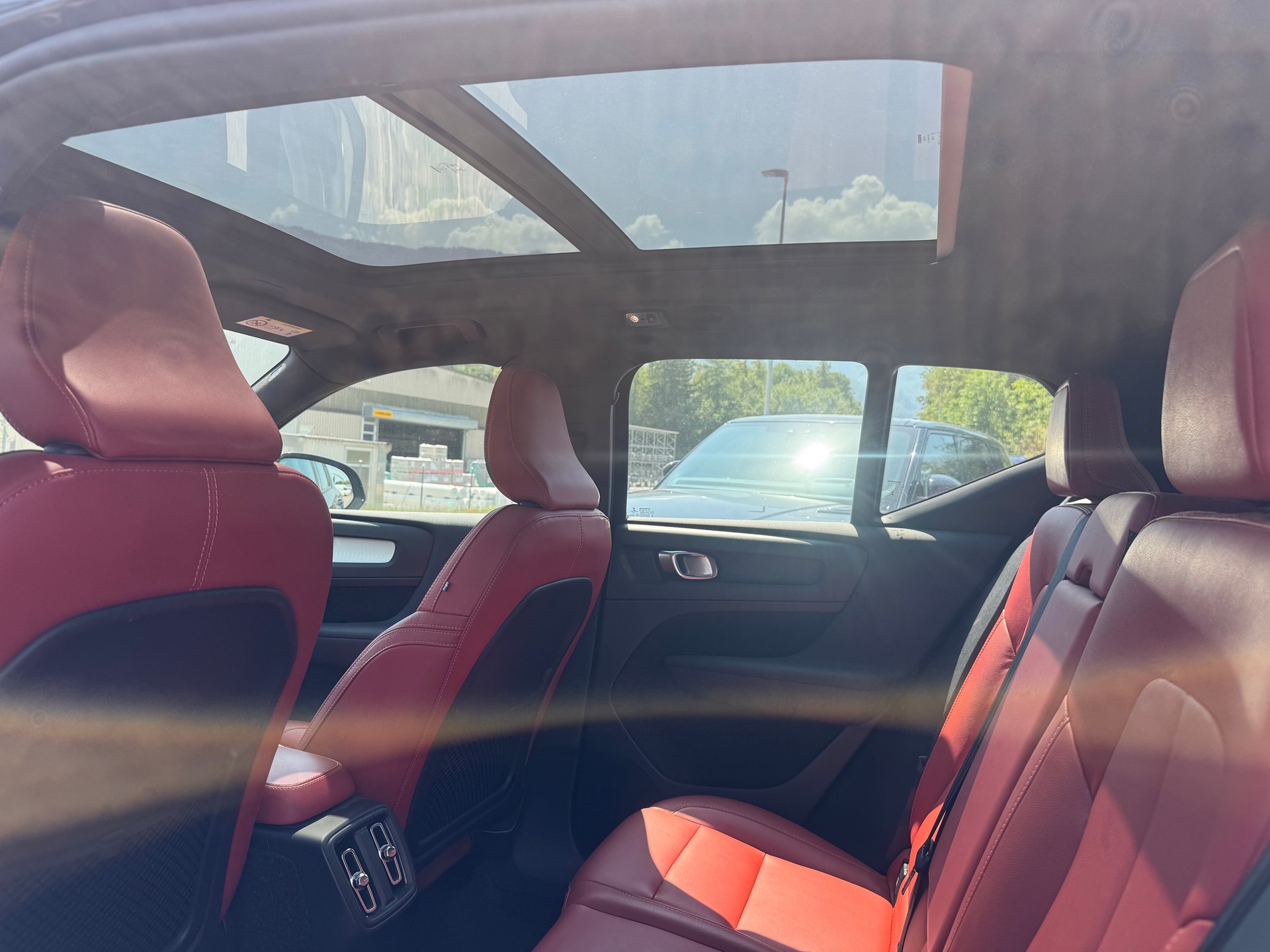 VOLVO XC40 D3 Momentum Geartronic-image-11